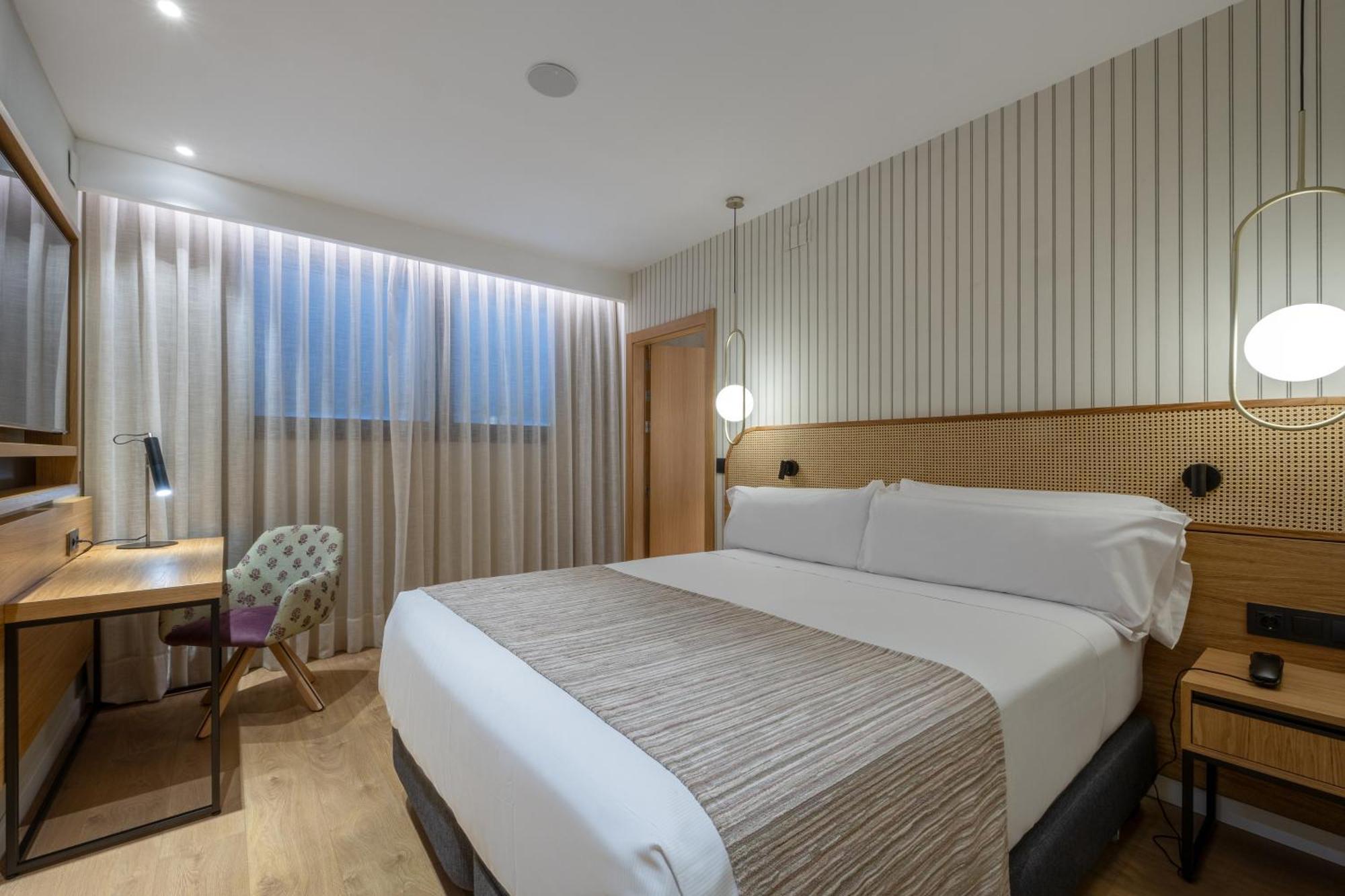 Single Room,1544992597:JPEG