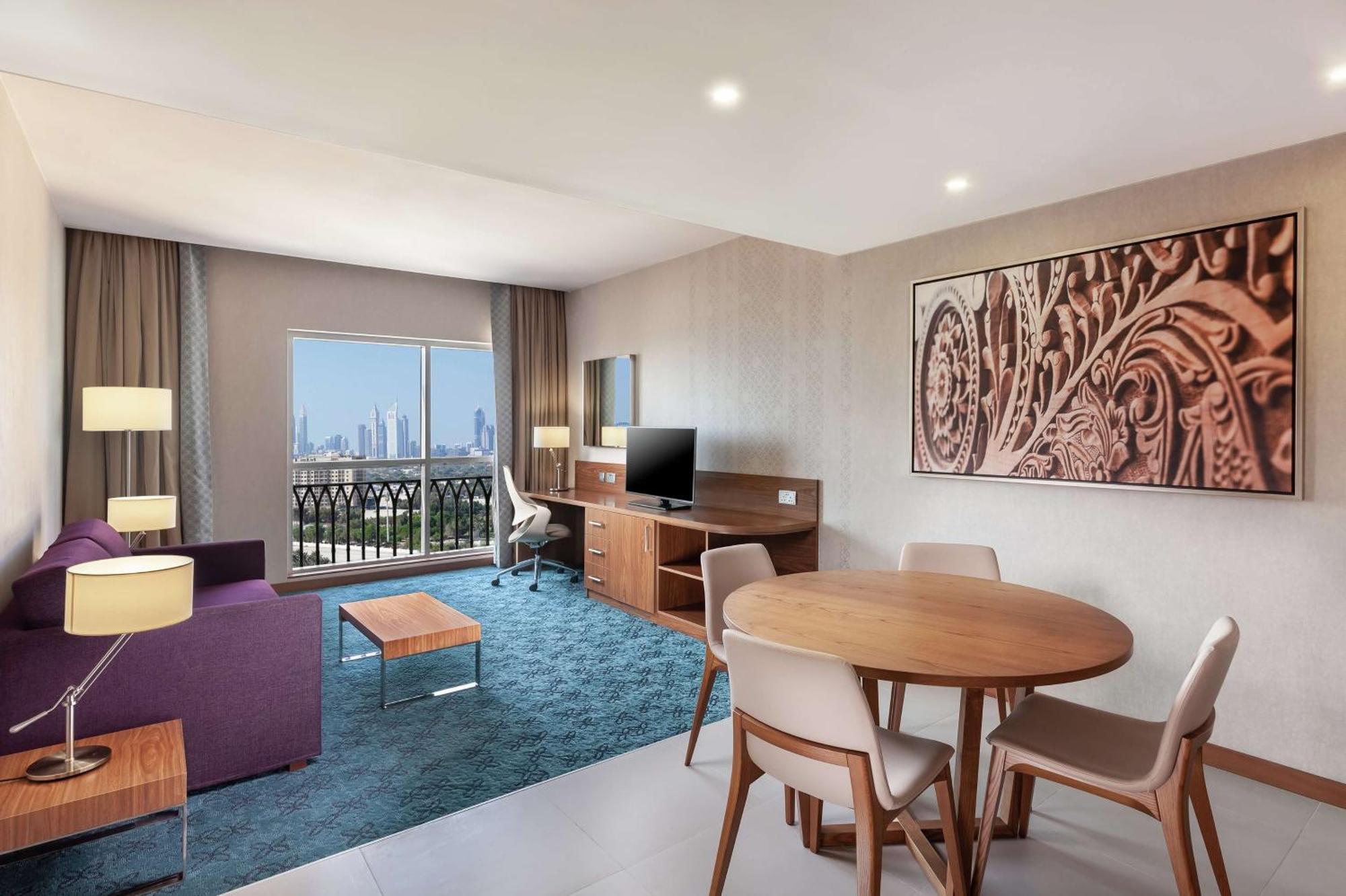 One-Bedroom King Suite