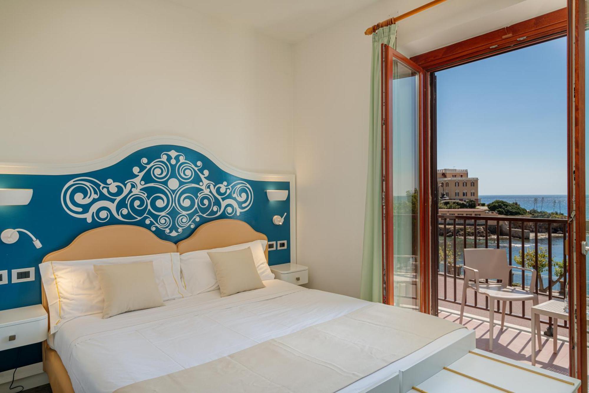 Superior Double or Twin Room Sea View