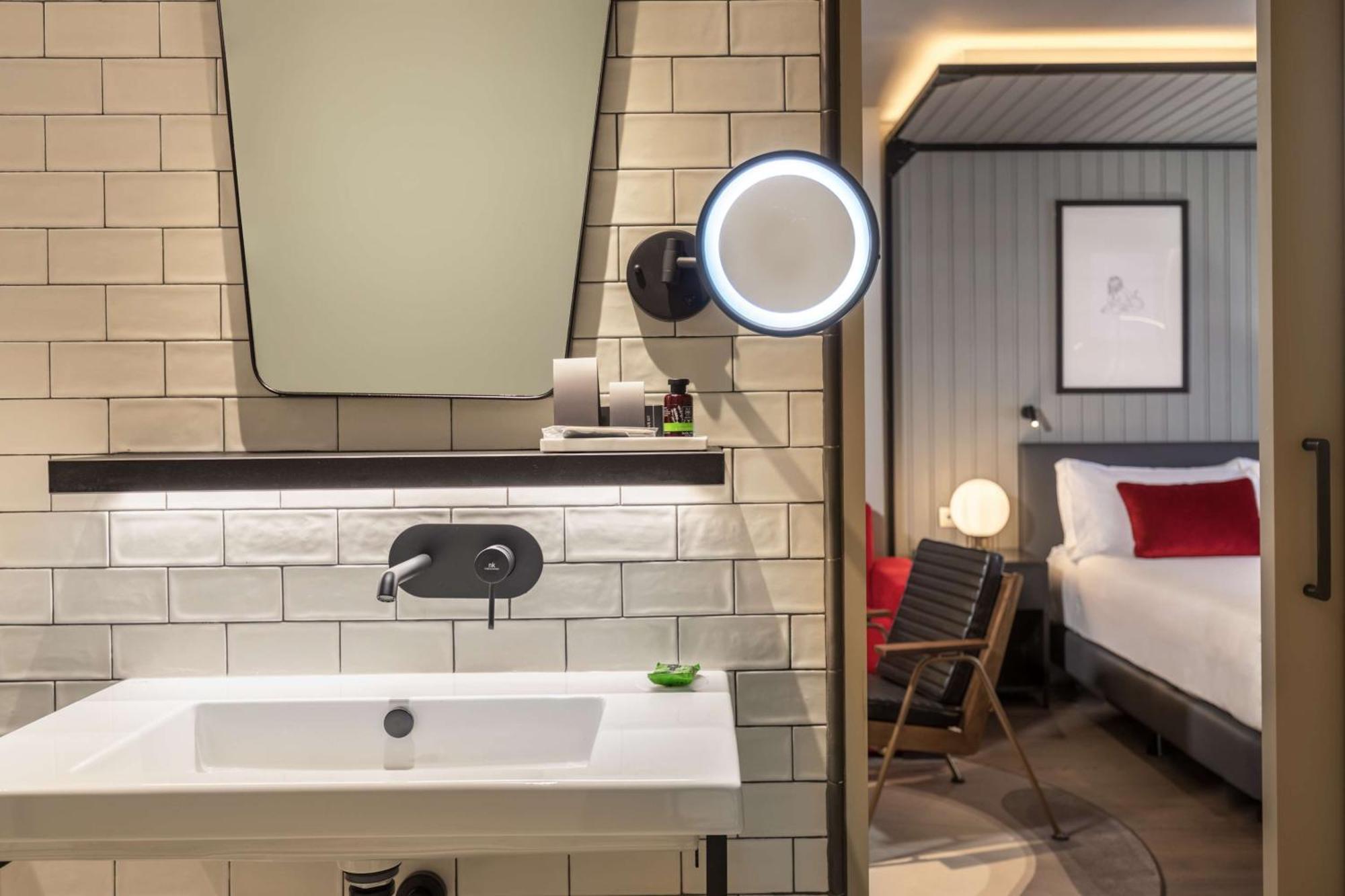 Junior Suite,1548269164:JPEG