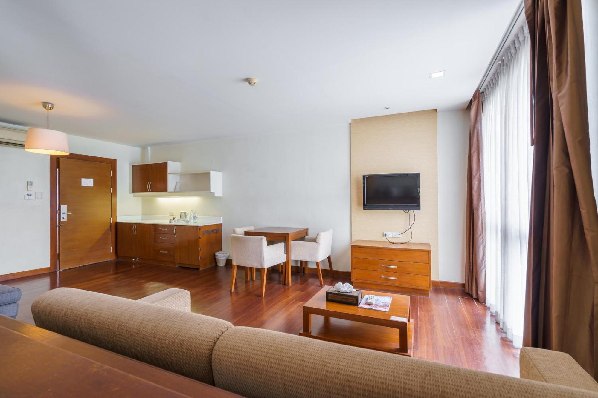 Deluxe Suite