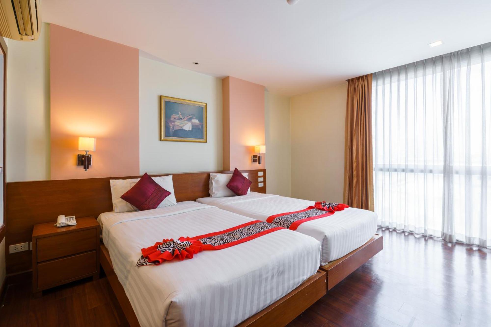 Standard Twin Room