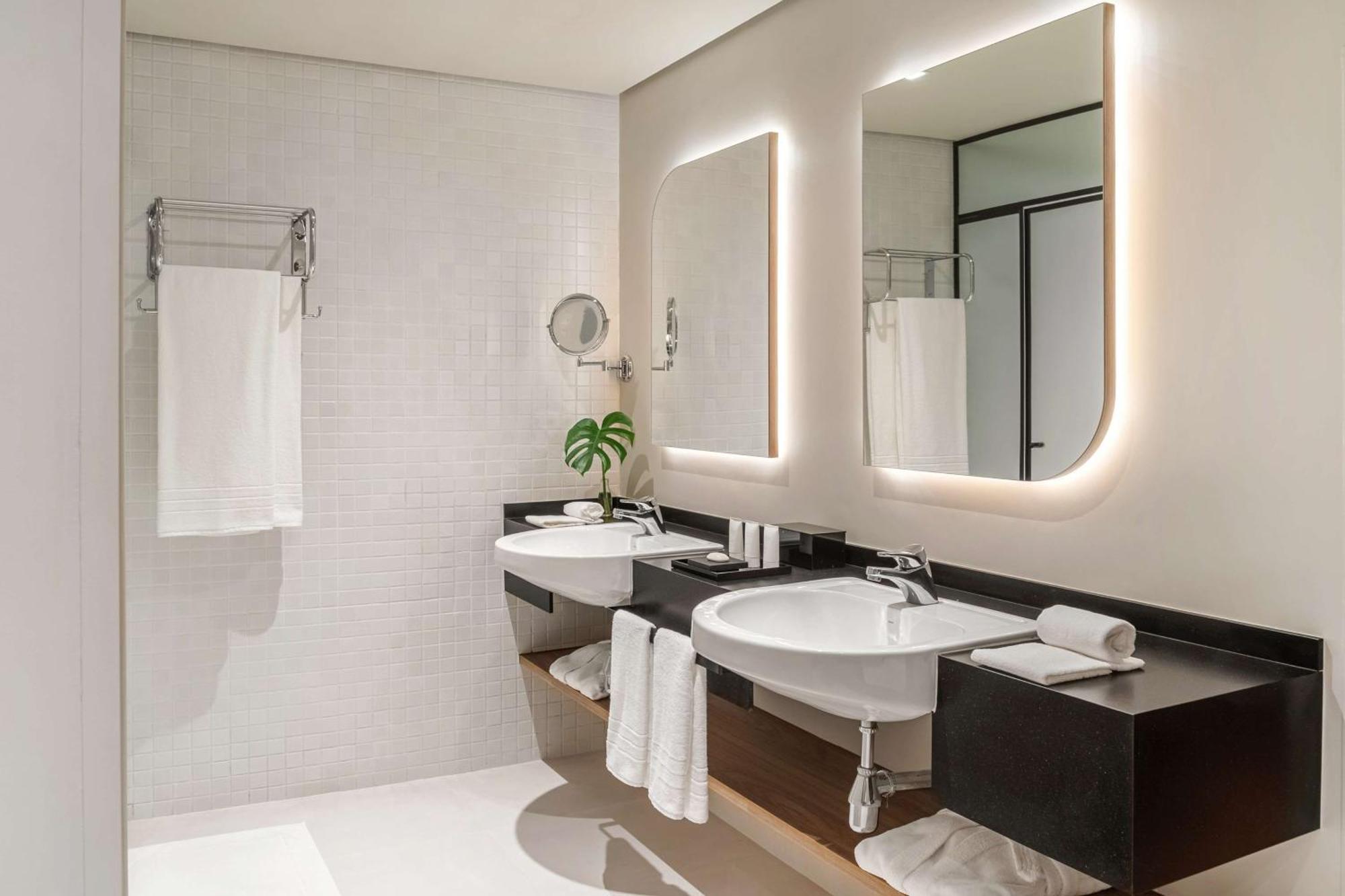 Superior Twin Room,1548802576:JPEG