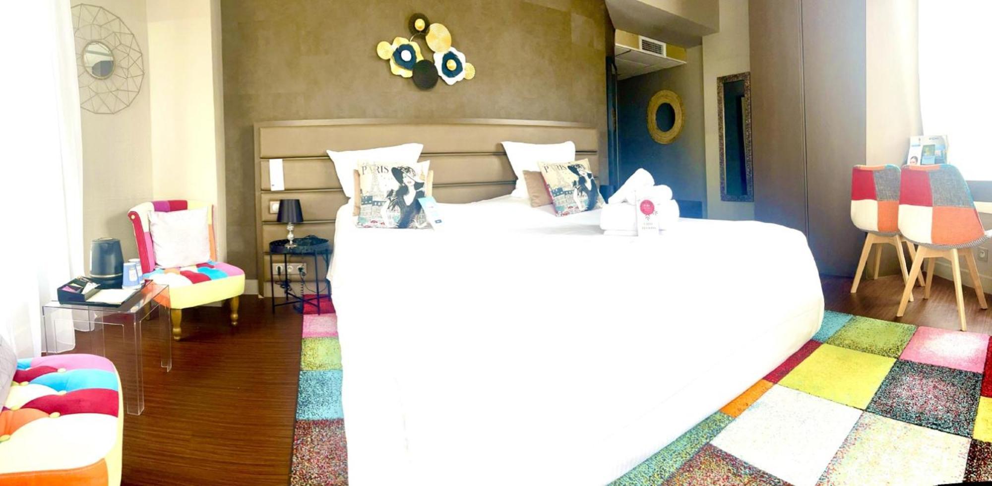 2 Single Beds Superior Room