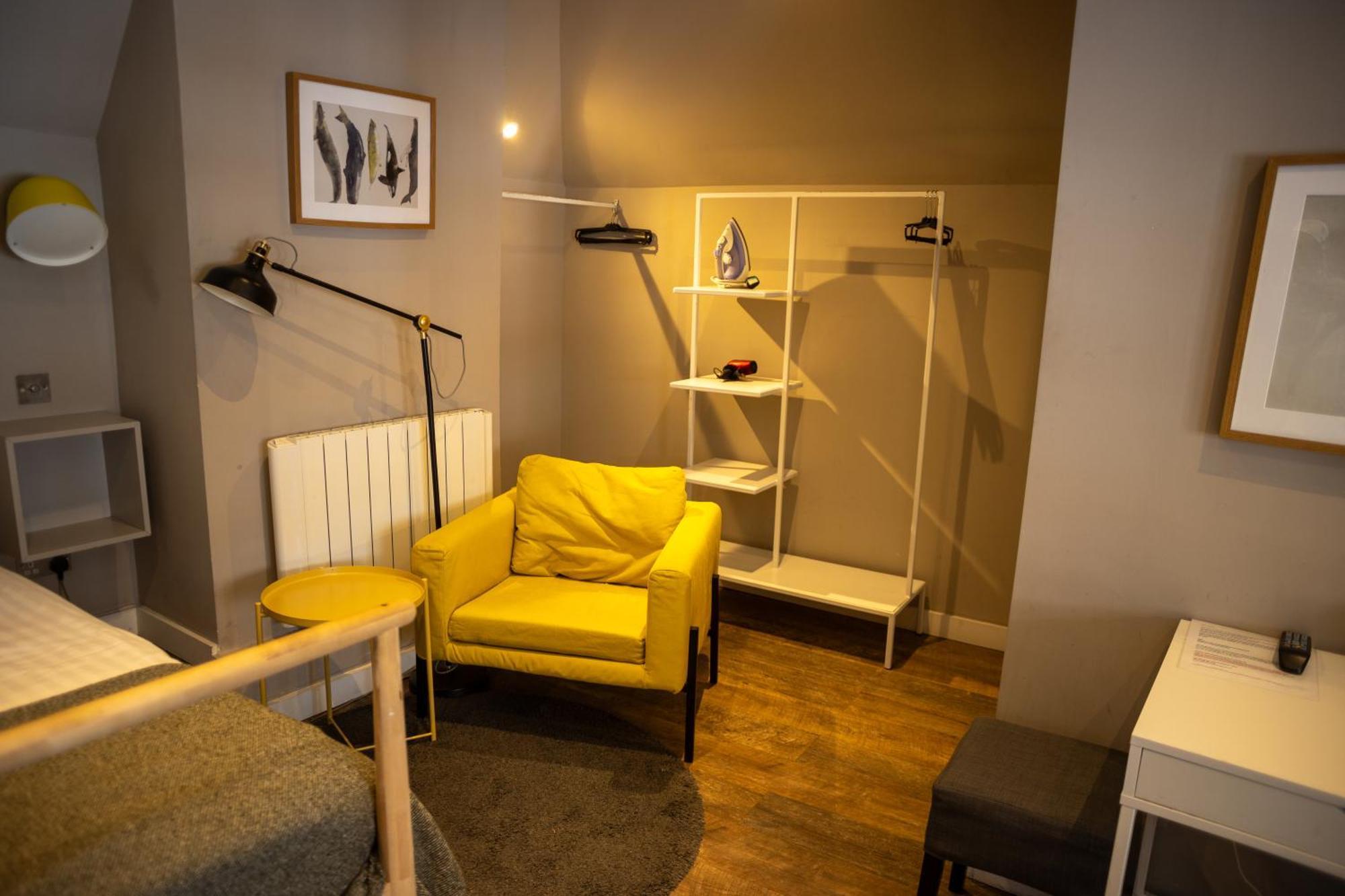 Double Room Private Bathroom