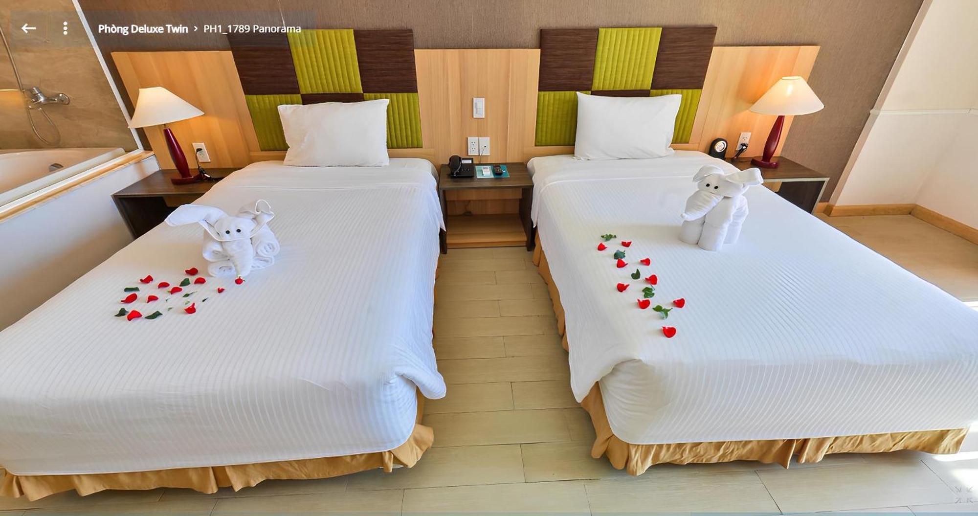 Deluxe Twin Room Balcony