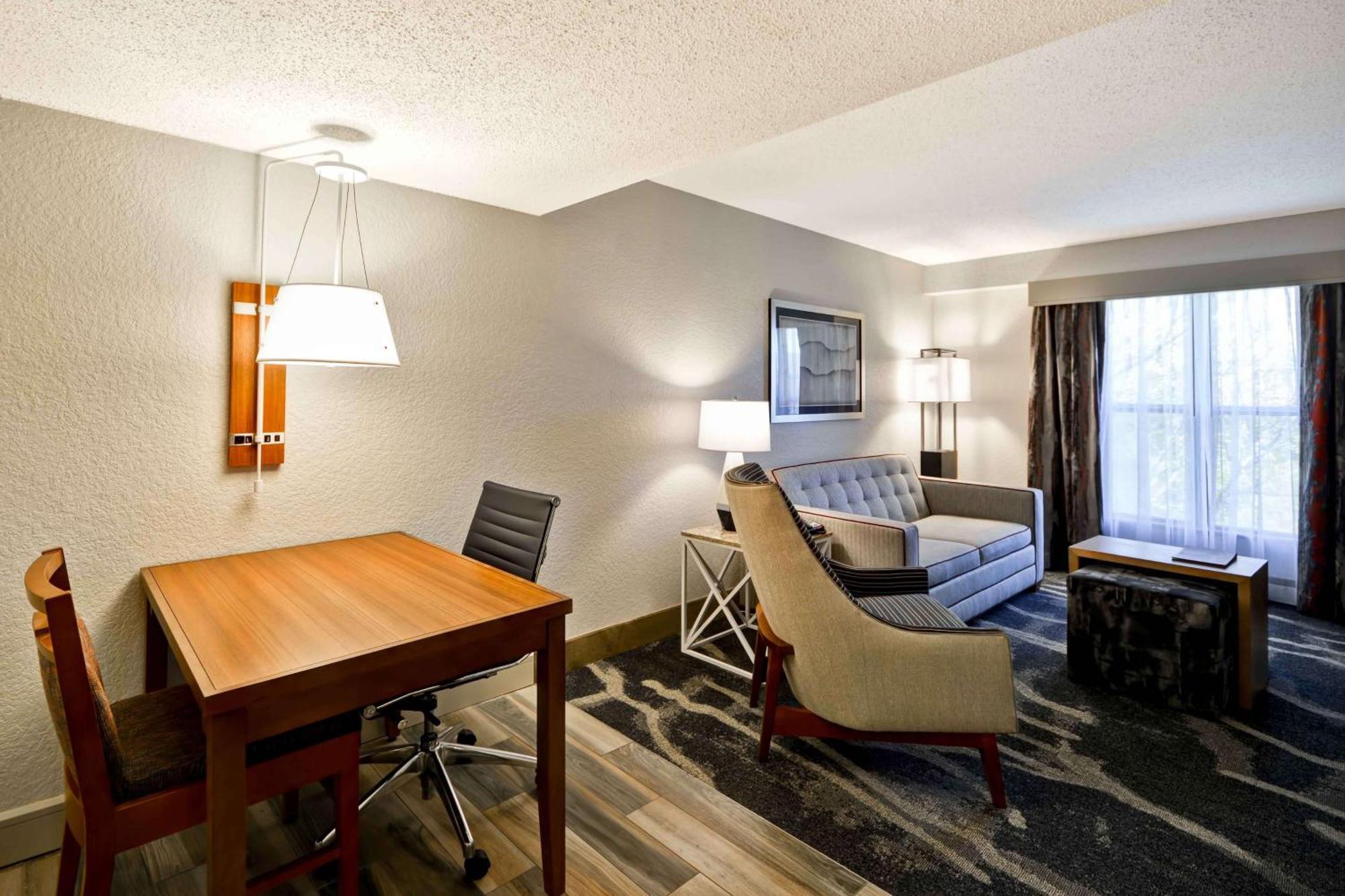 King Suite with Roll-In Shower - Mobility Access/Non-Smoking,1707740192:JPEG