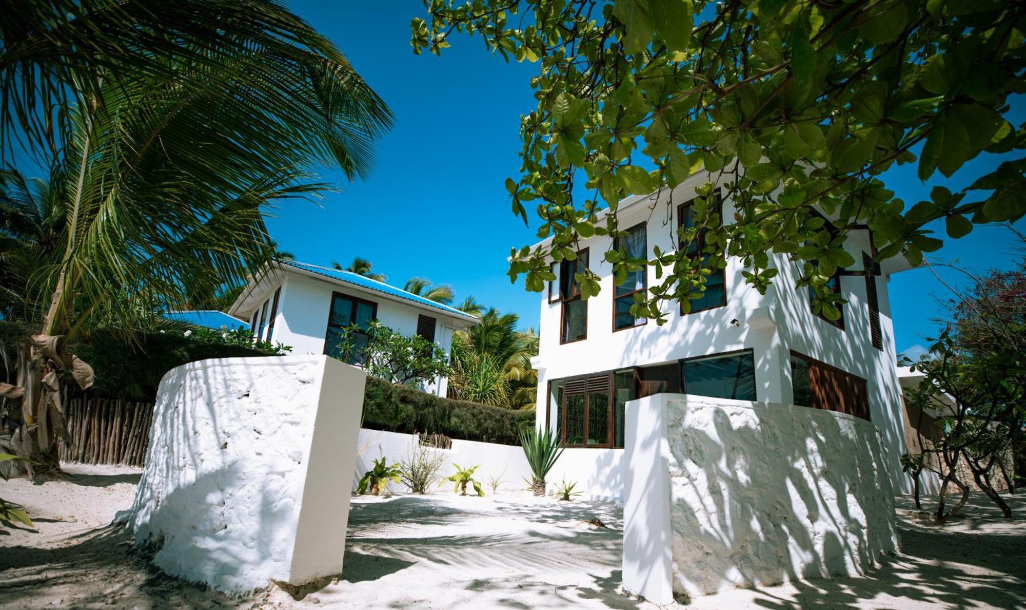 Bungalow Beach Front