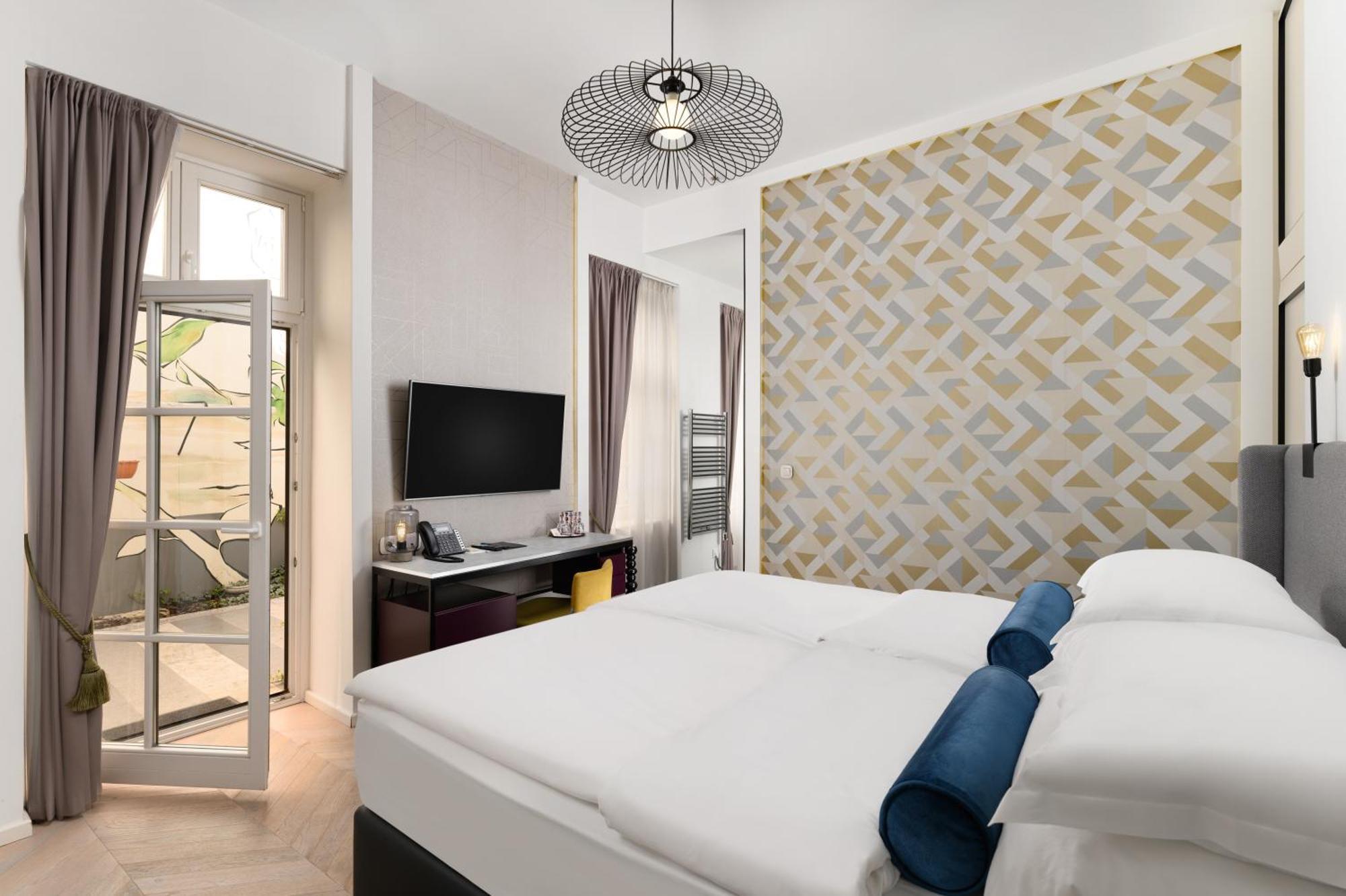 Petite Maison Deluxe Double Room