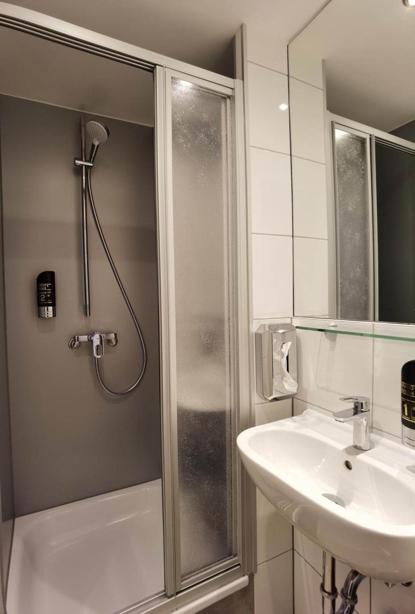 Economy Single Room,1552751770:JPEG