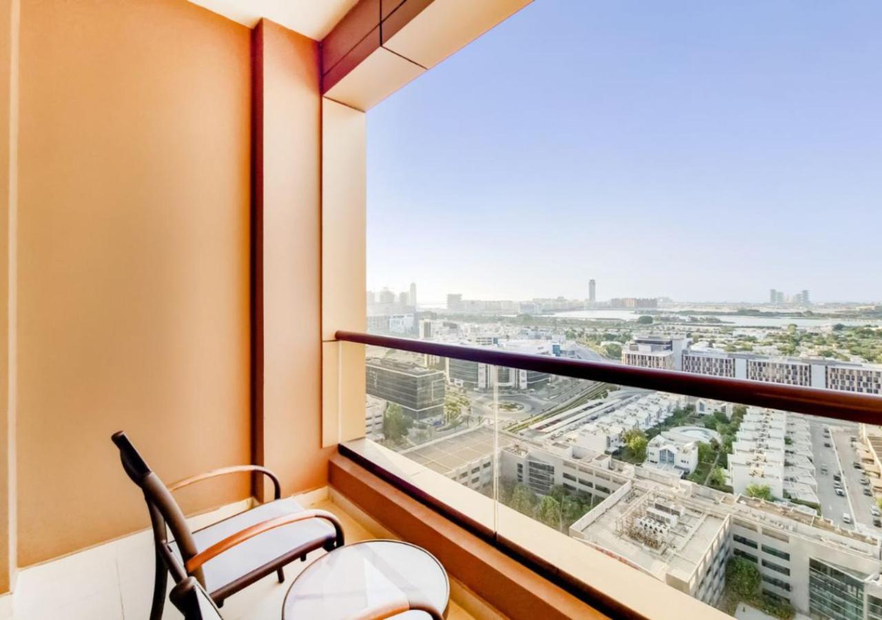 One-Bedroom Apartment Sea View