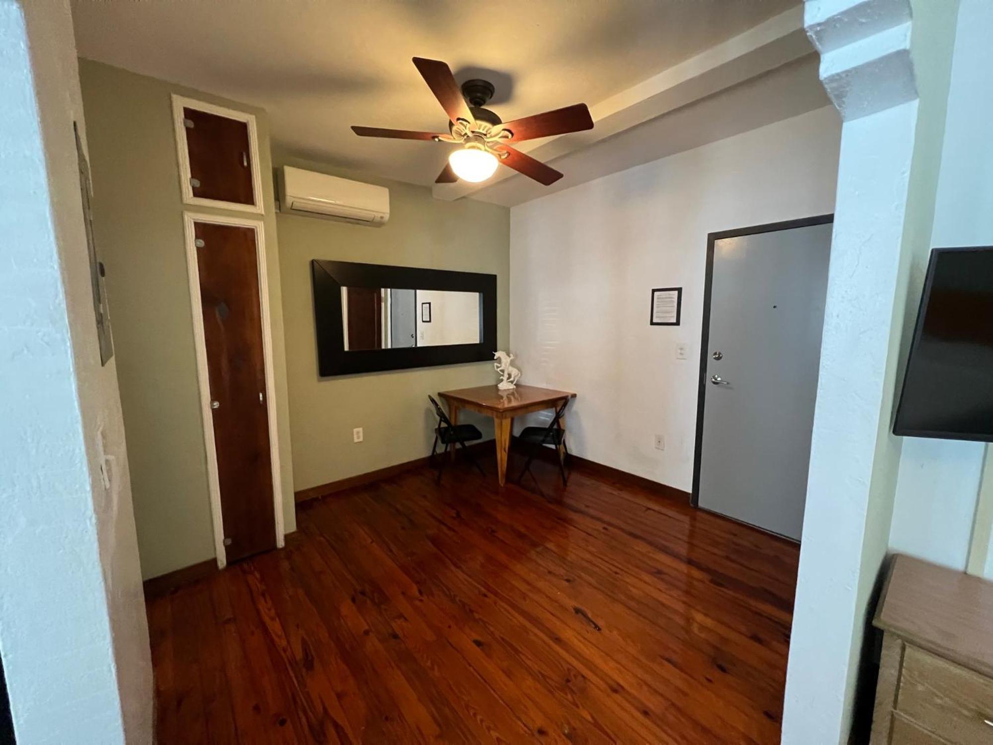 Suite 2