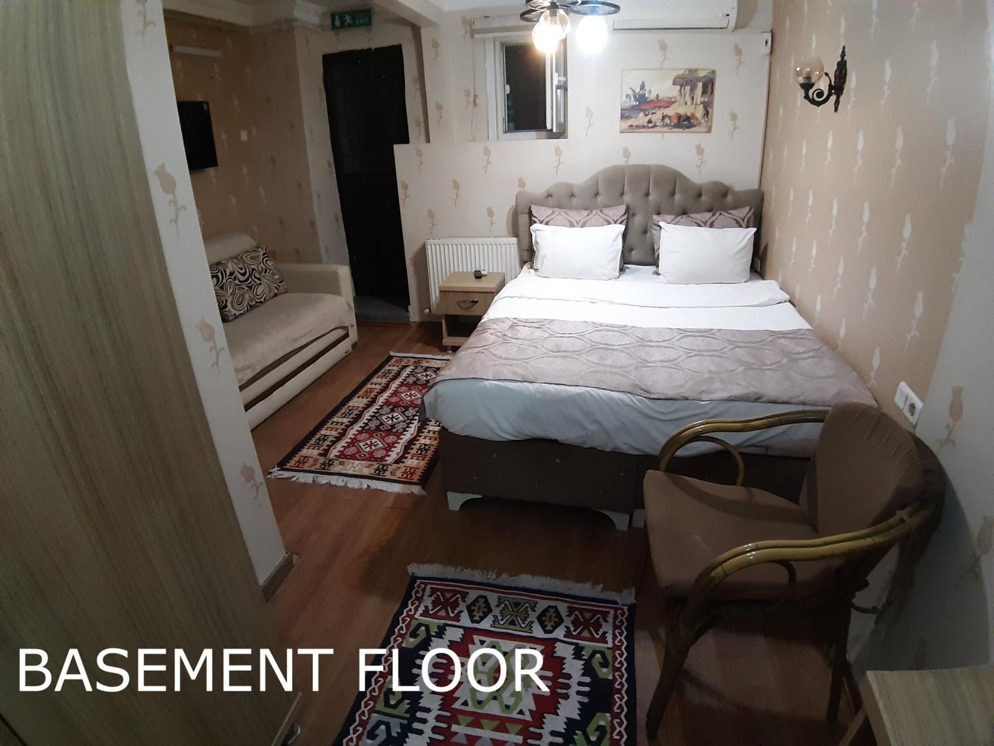 Economy Triple Room