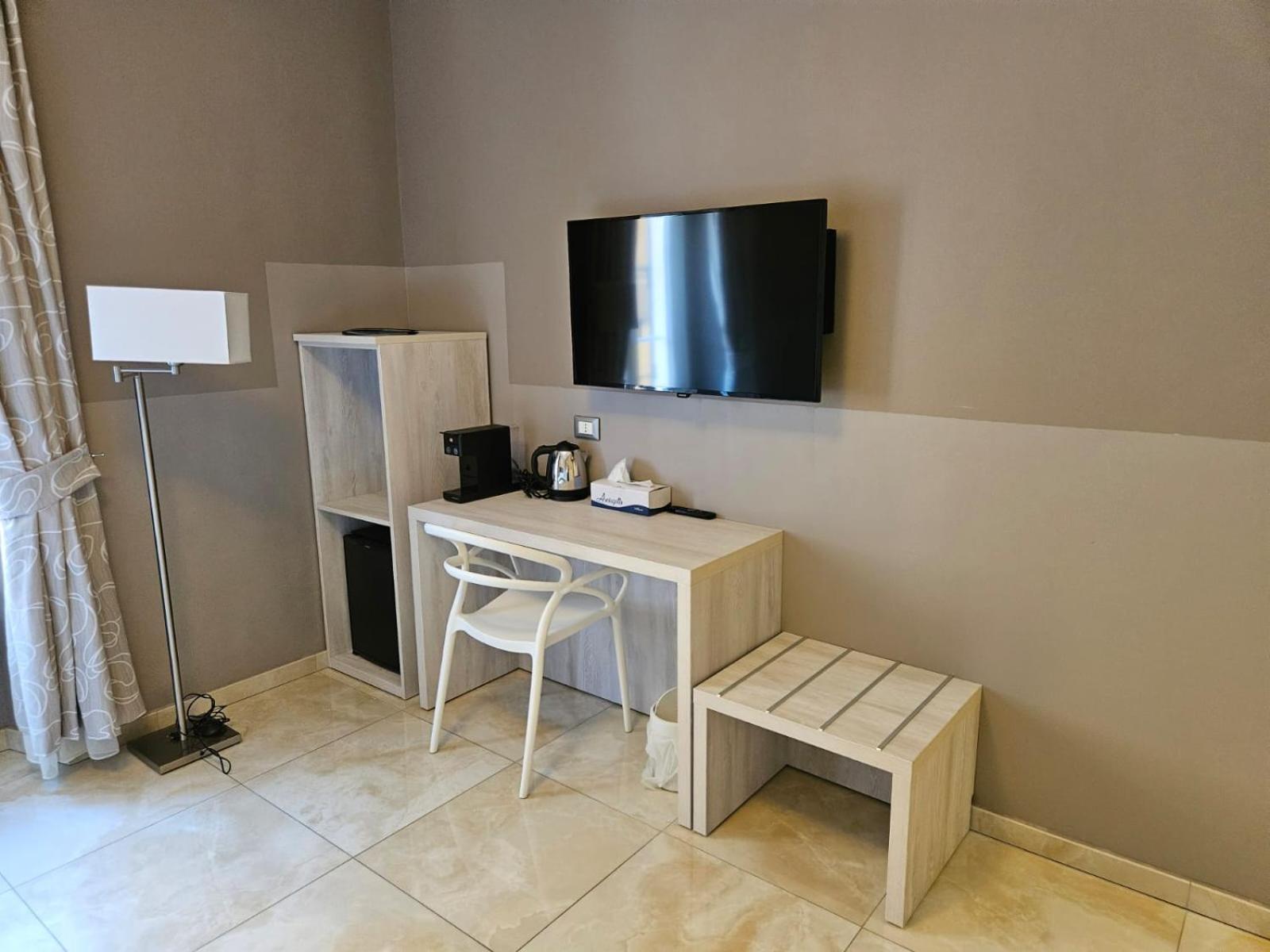 Double Room Private Bathroom