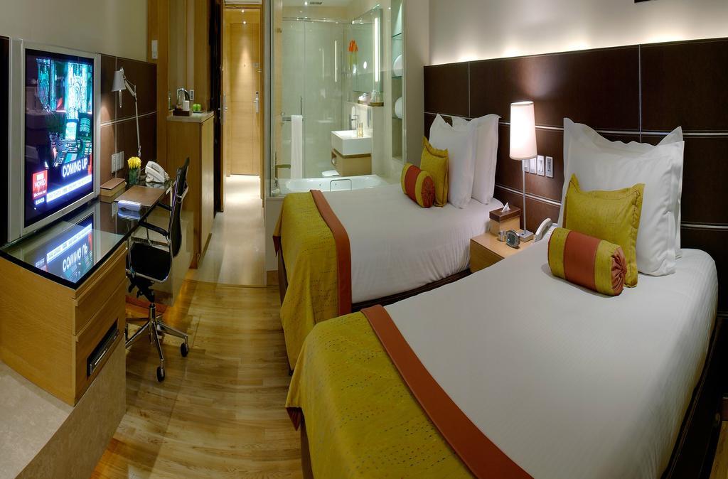 Premier Twin Room on Food & soft beverages Laundry & Spa