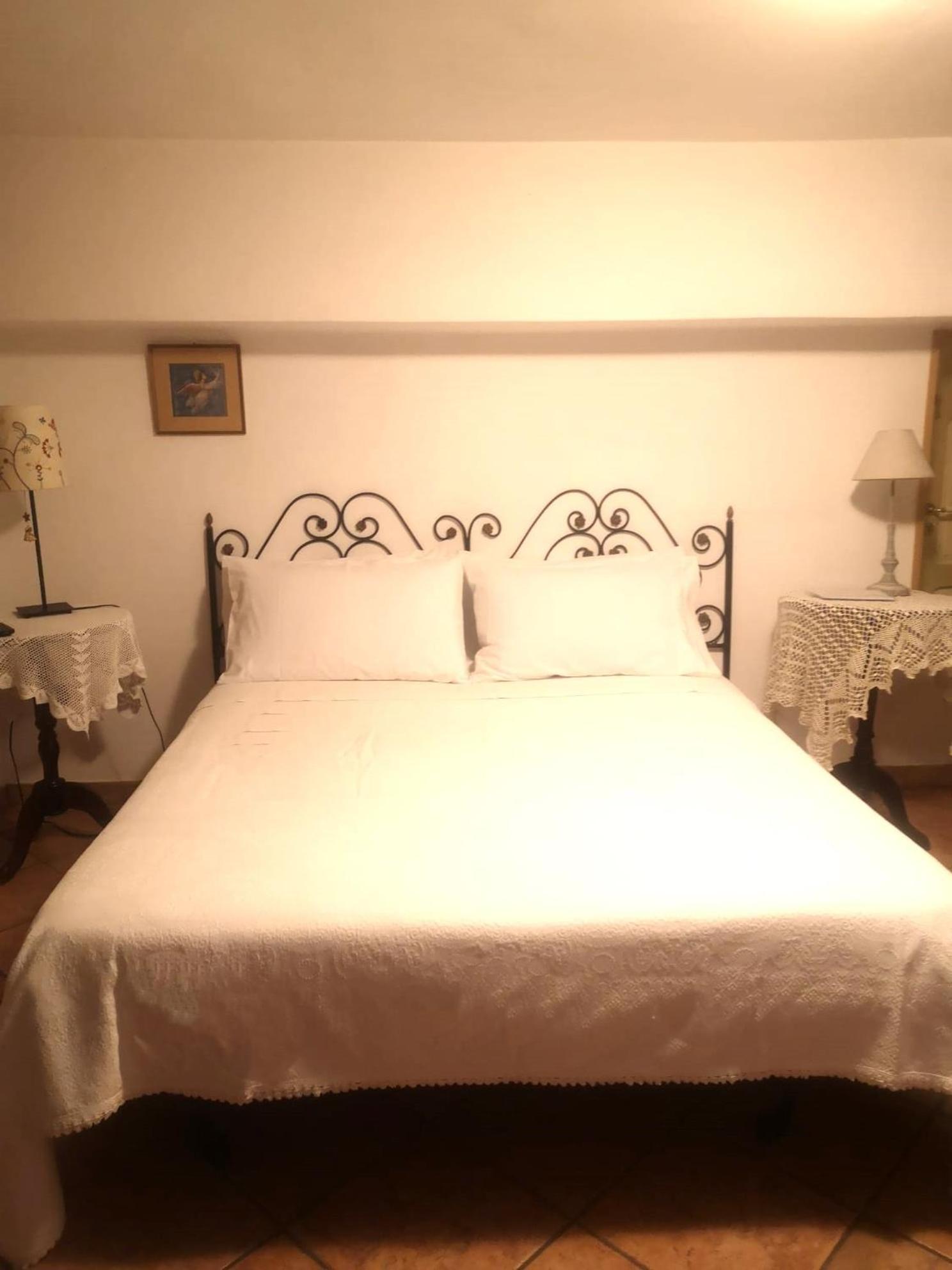 Double Room Private Bathroom