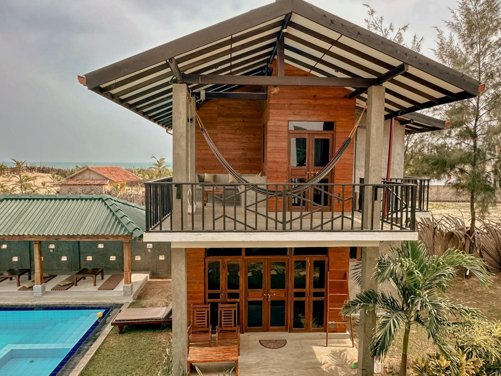 Deluxe Bungalow