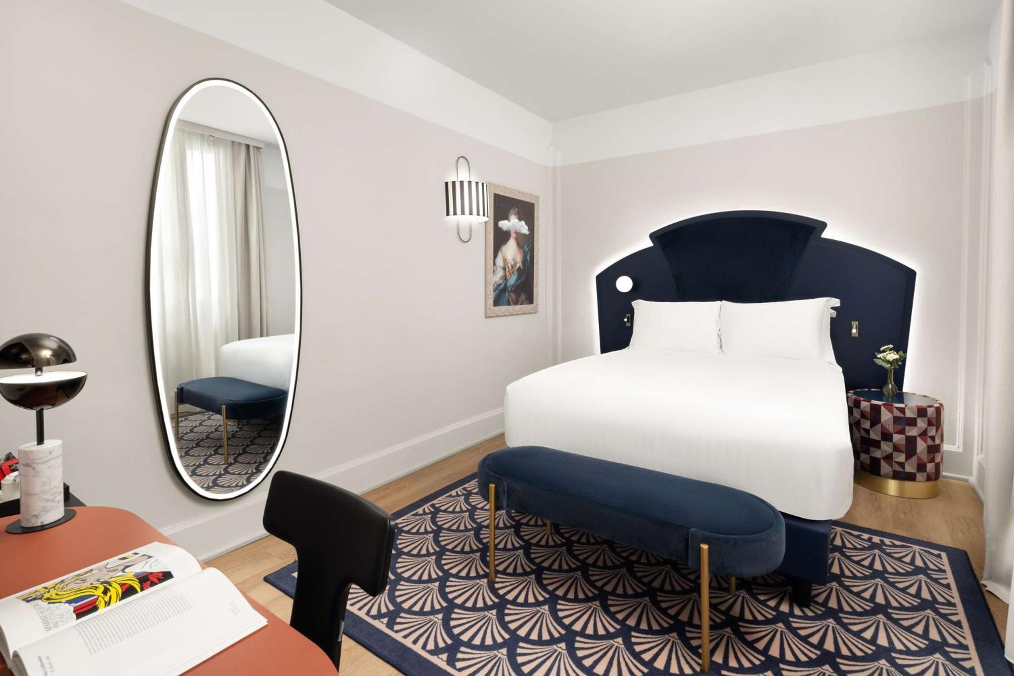 Classic Queen Room