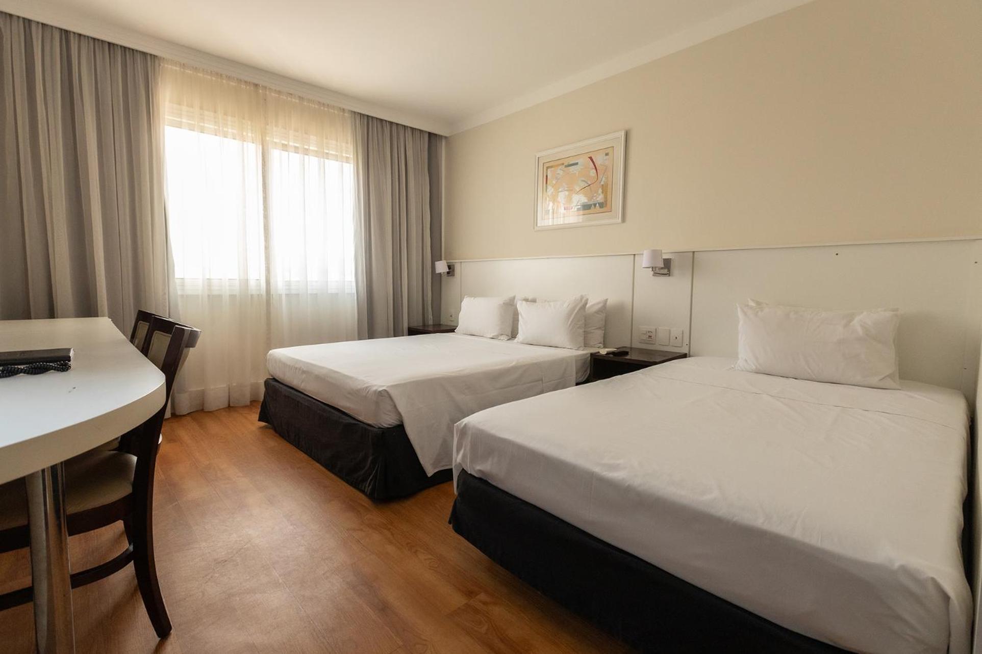 Superior Room Queen Bed