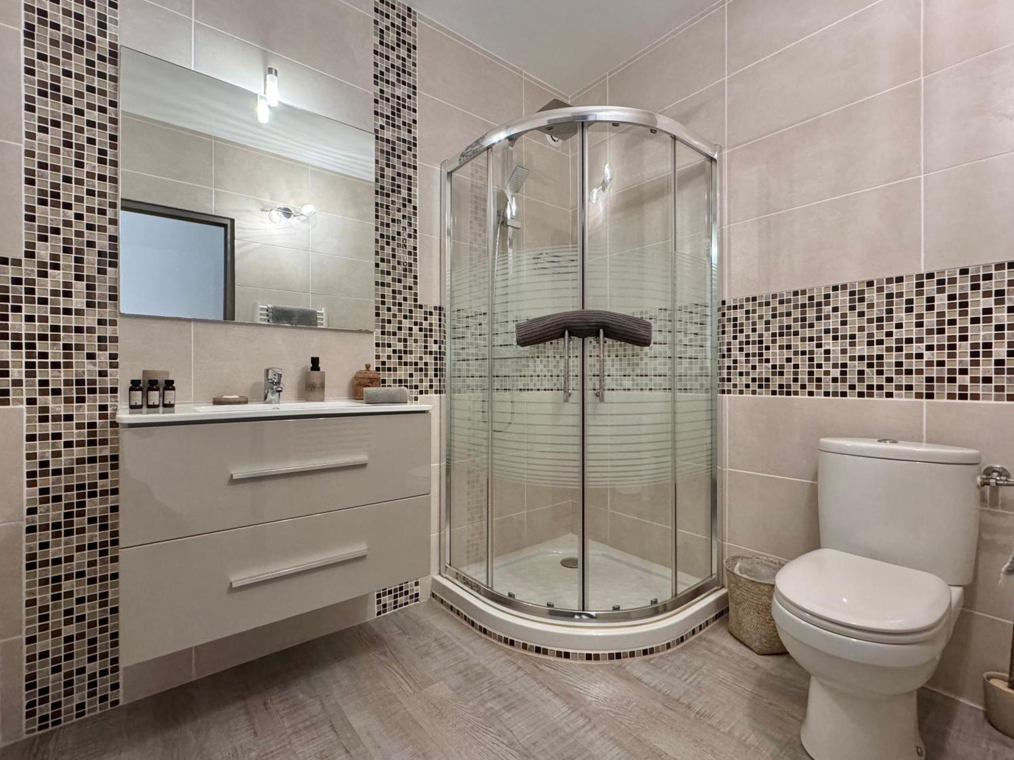 Double Room with Garden View,1581010261:JPEG