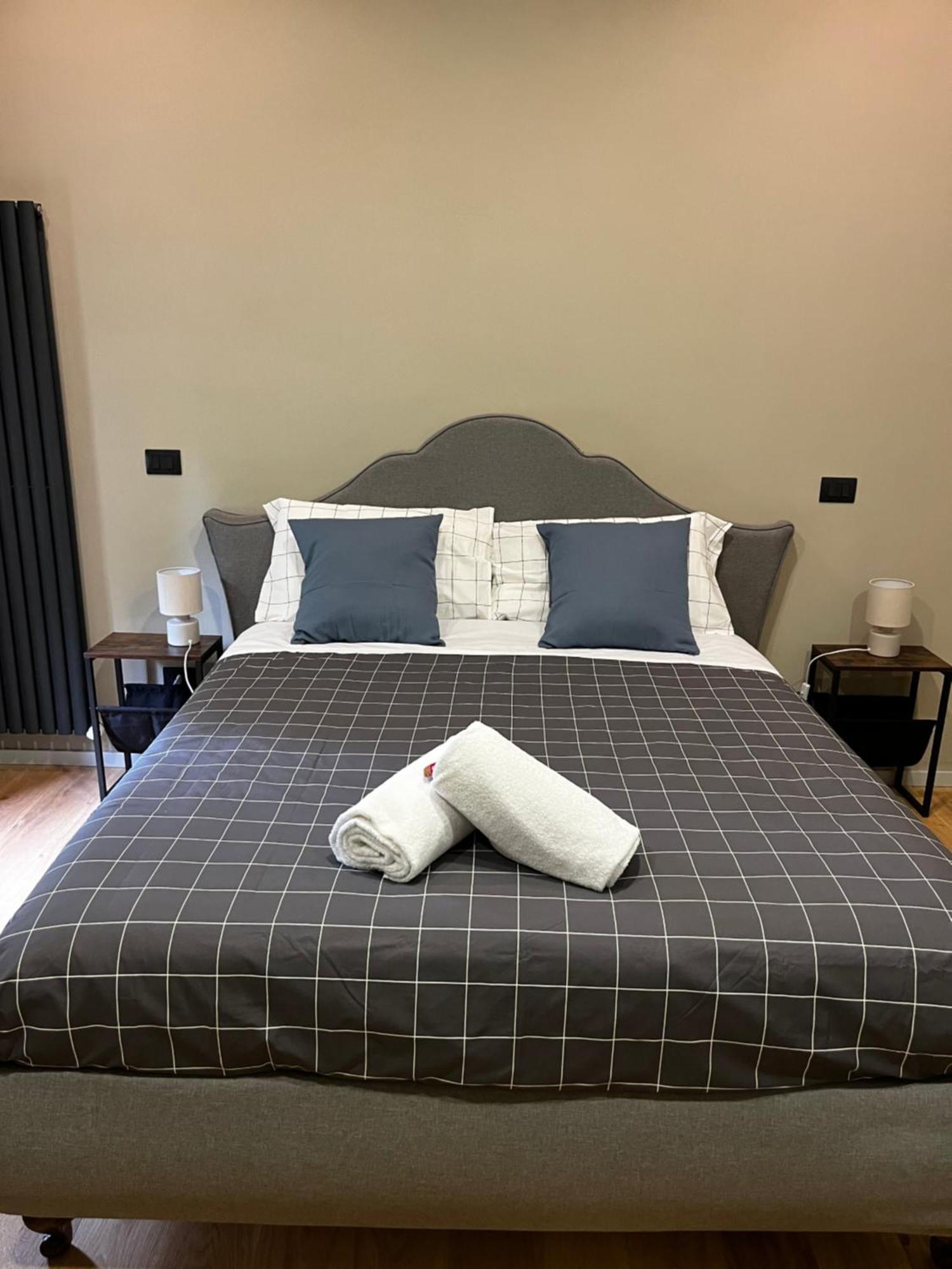 Double Room Private Bathroom