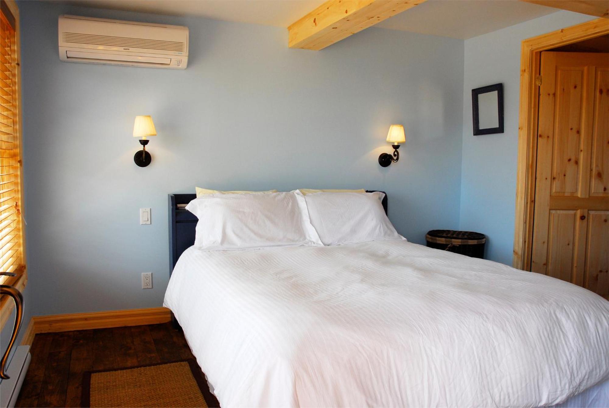 La Galouine1 Queen Bed 1-2-3-6