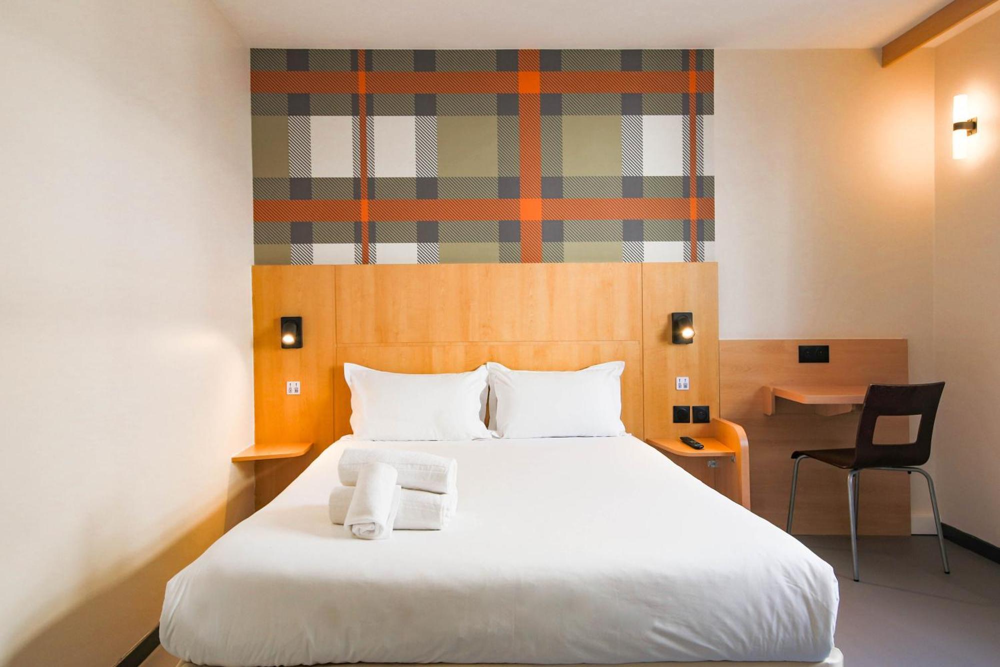 Family Quadruple room Bunkbeds shower,1642966660:JPEG