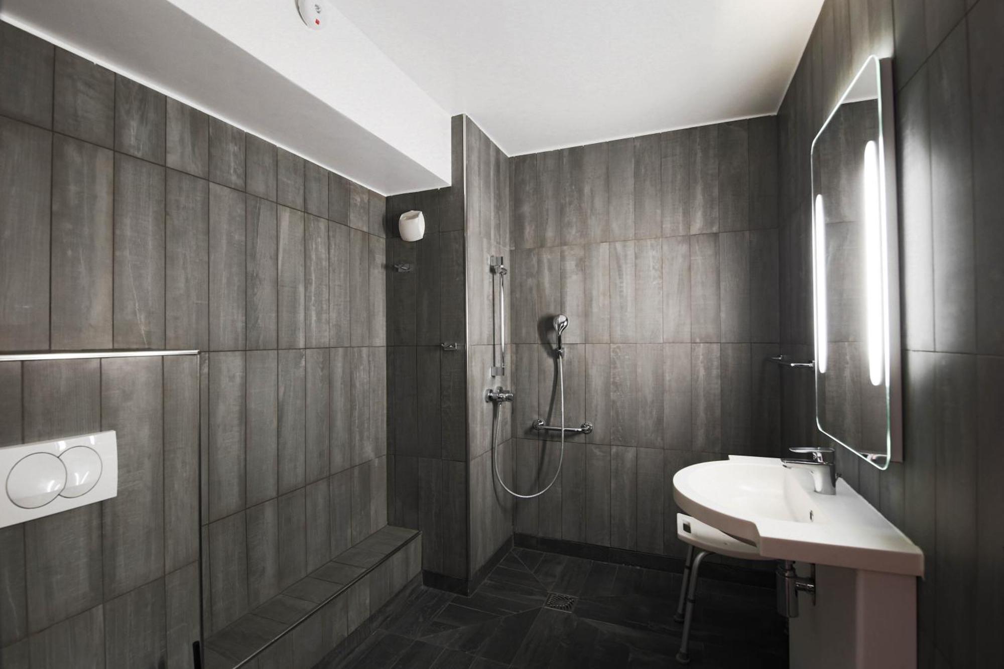 Accessible Family Room bunkbed shower