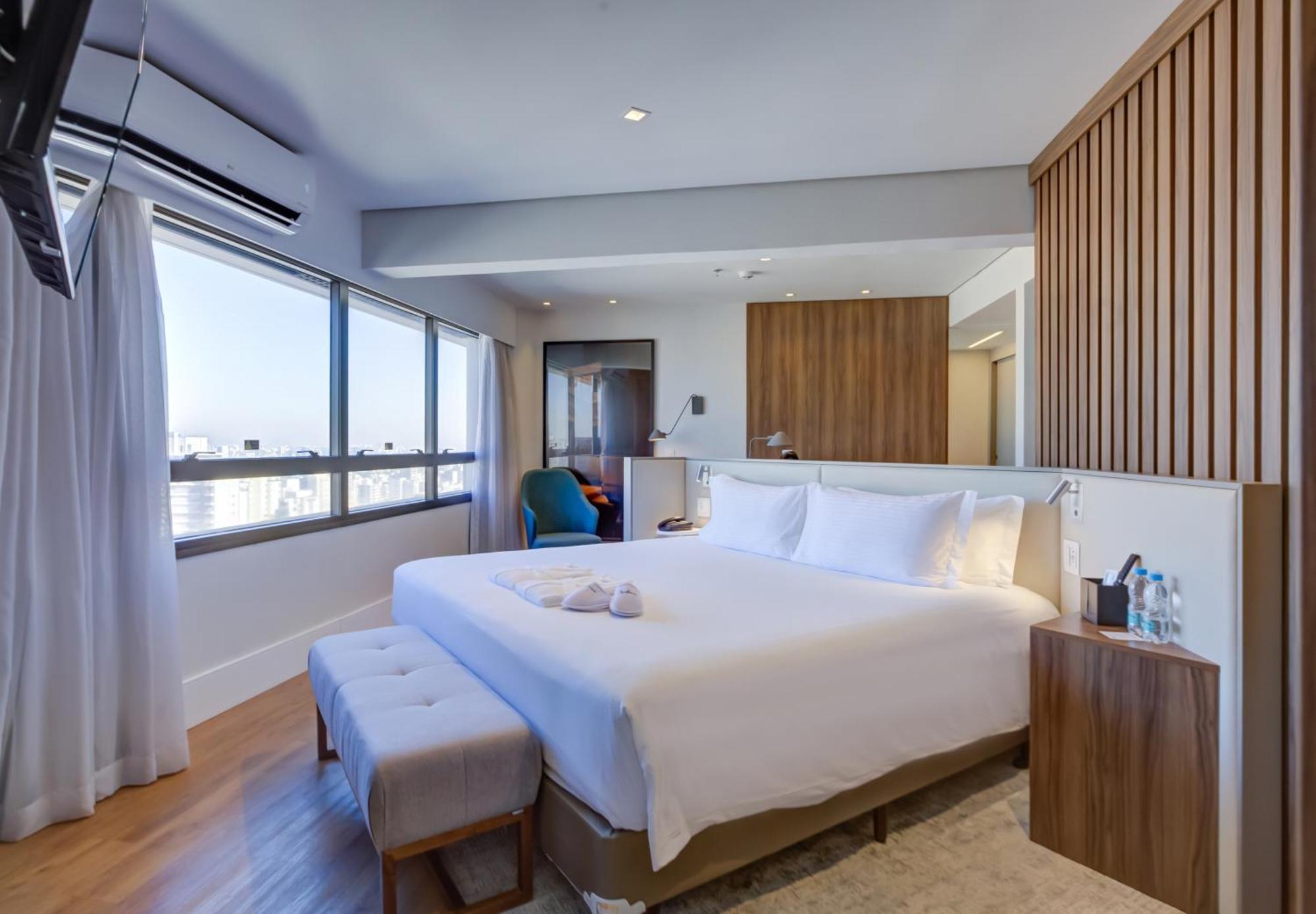 Premium King Suite,1586887224:JPEG