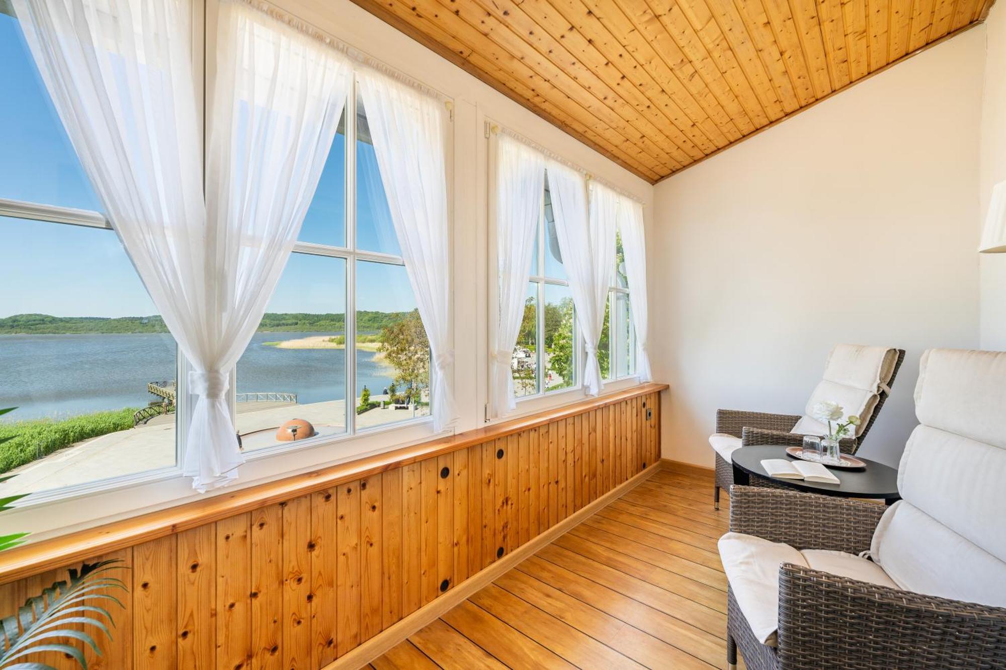 Double Room Lake View
