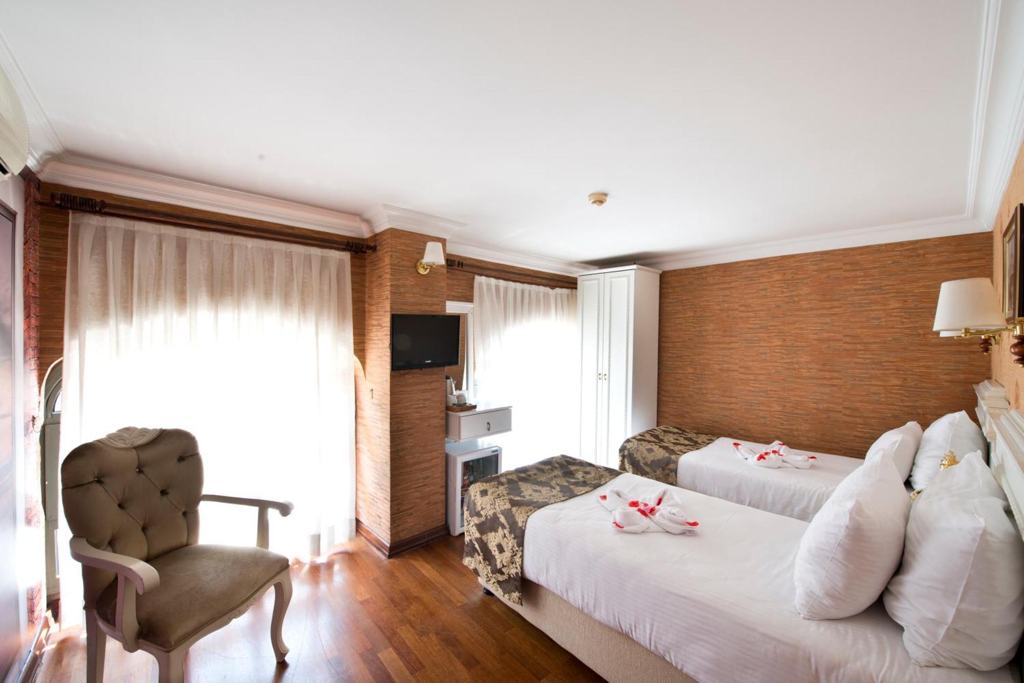 Double or Twin Room Extra Bed