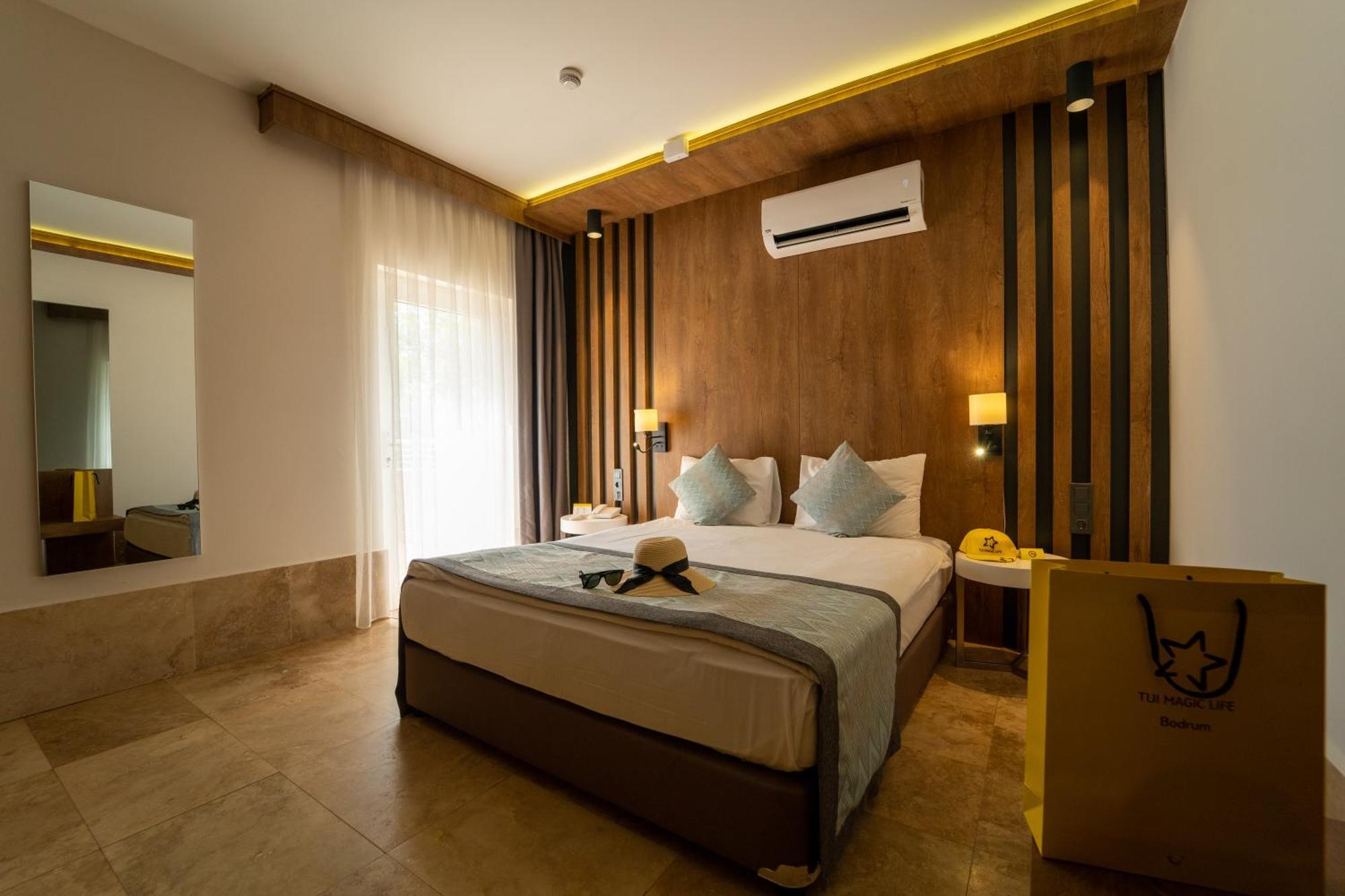 Superior Double Room Side Sea View Annex Building