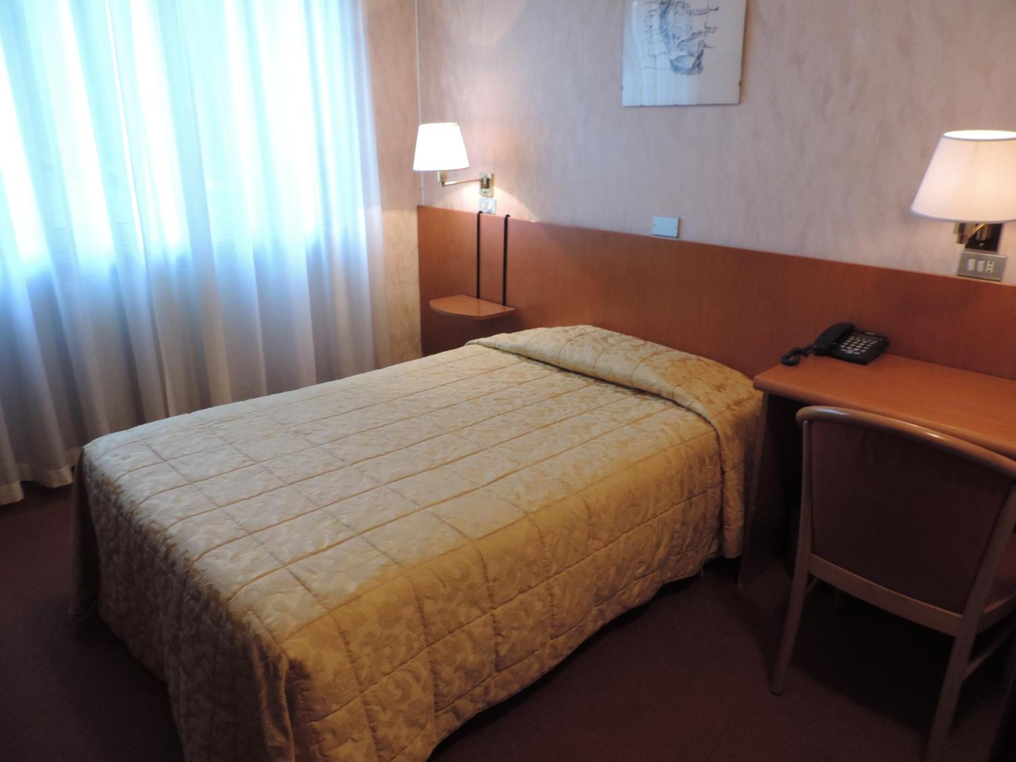 Economy Single Room