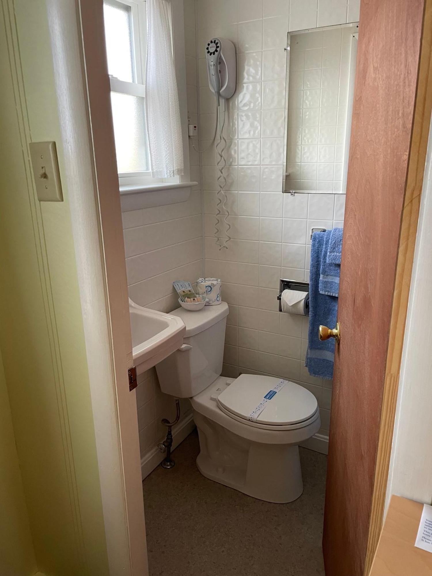 Motel #3 Two Room Kitchenette