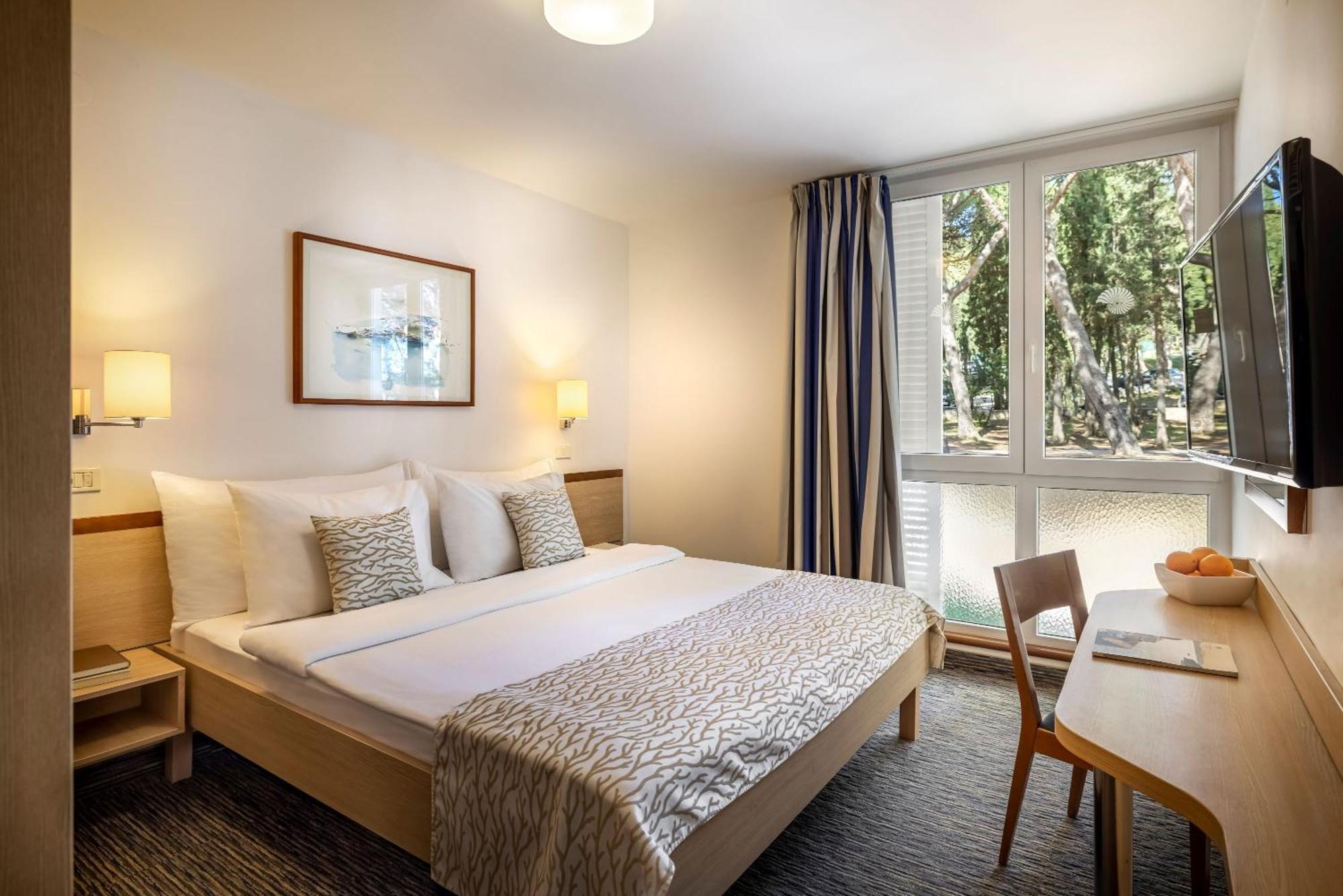 Room 11 Hotel