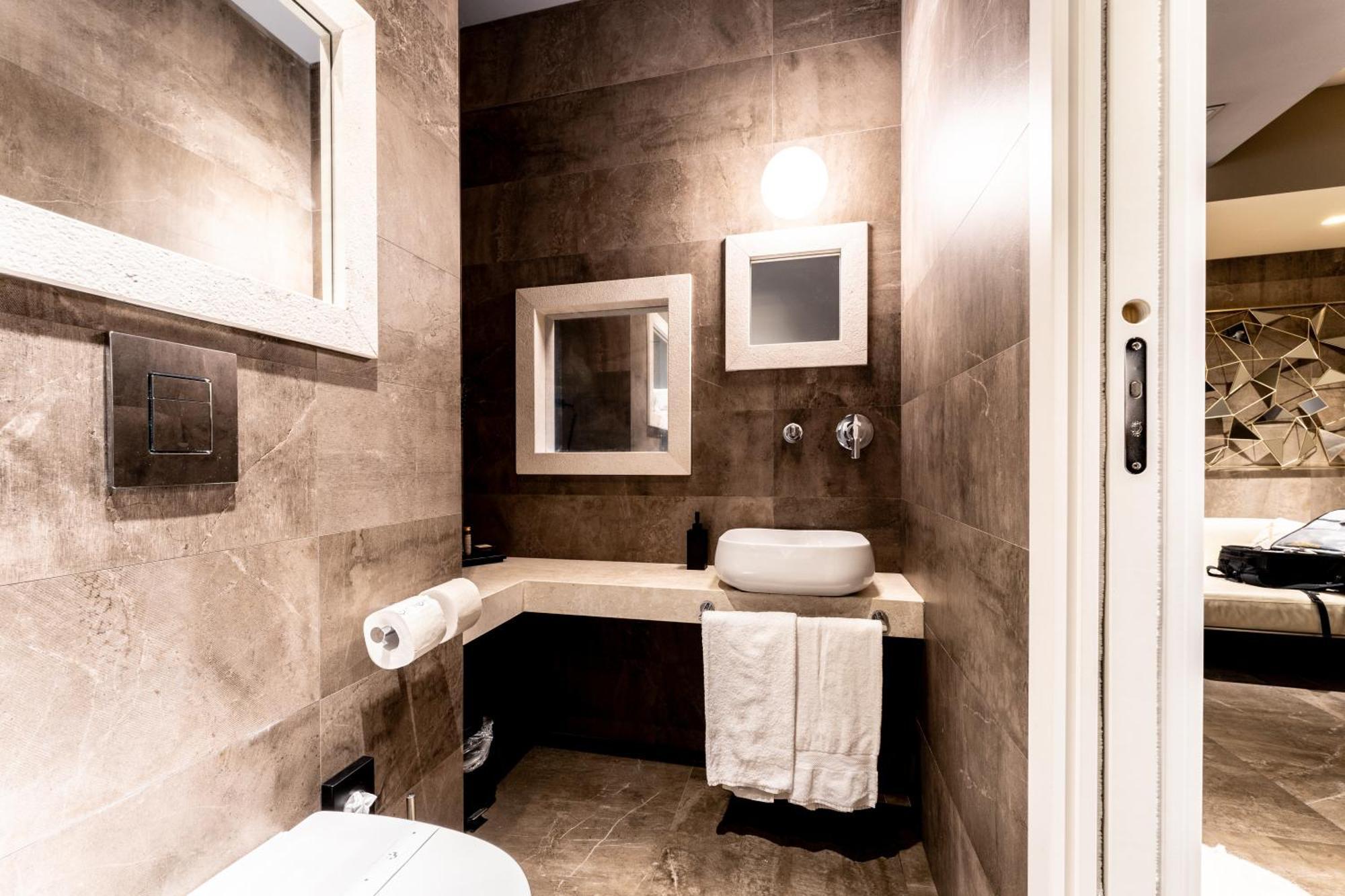 Deluxe Junior Suite