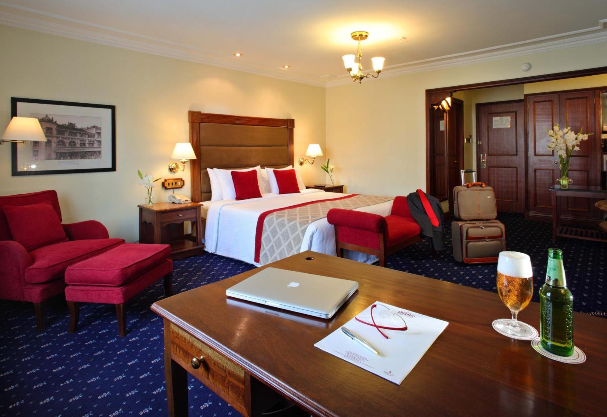 Stanley Club Room