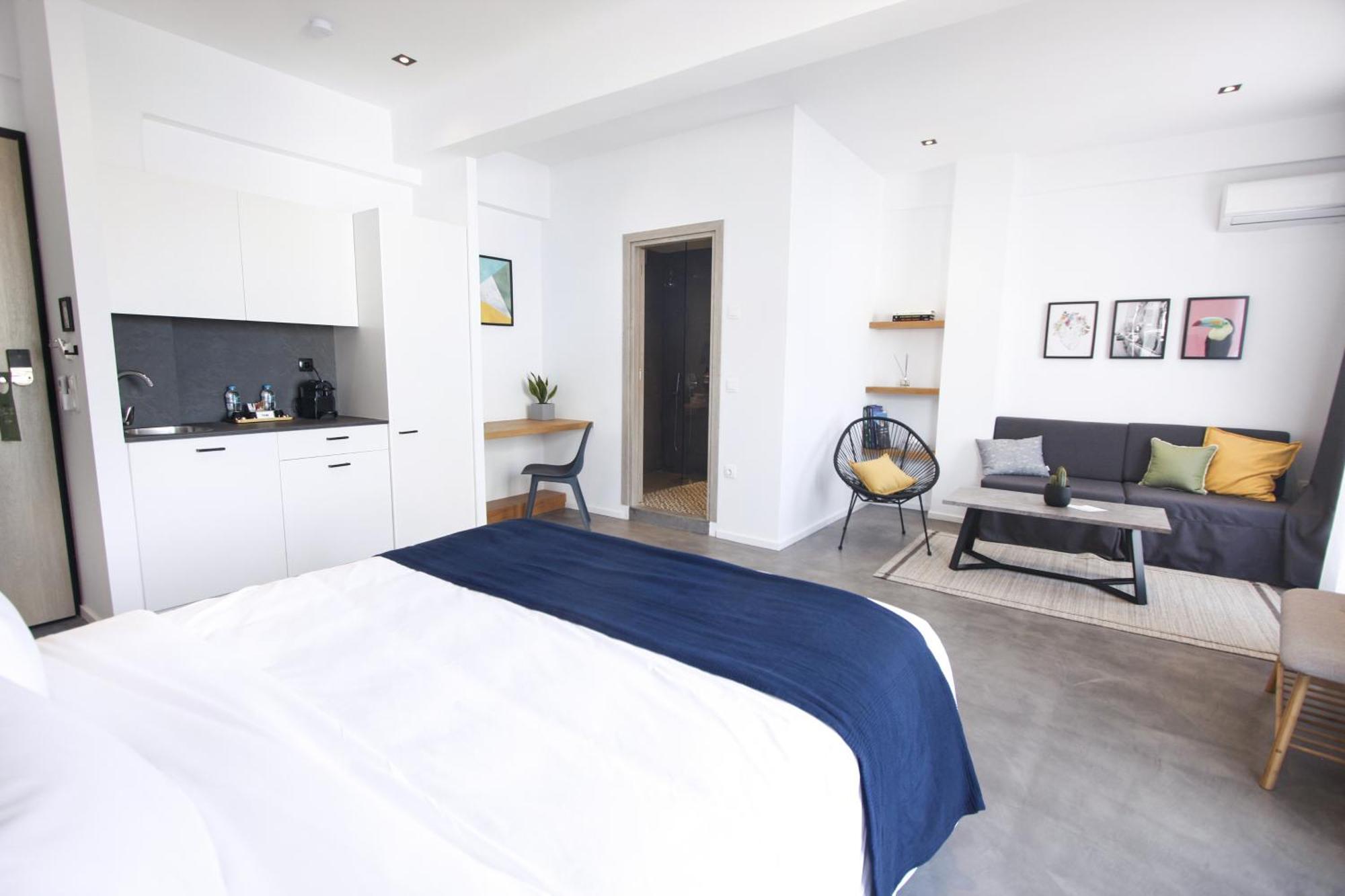 Deluxe Suite