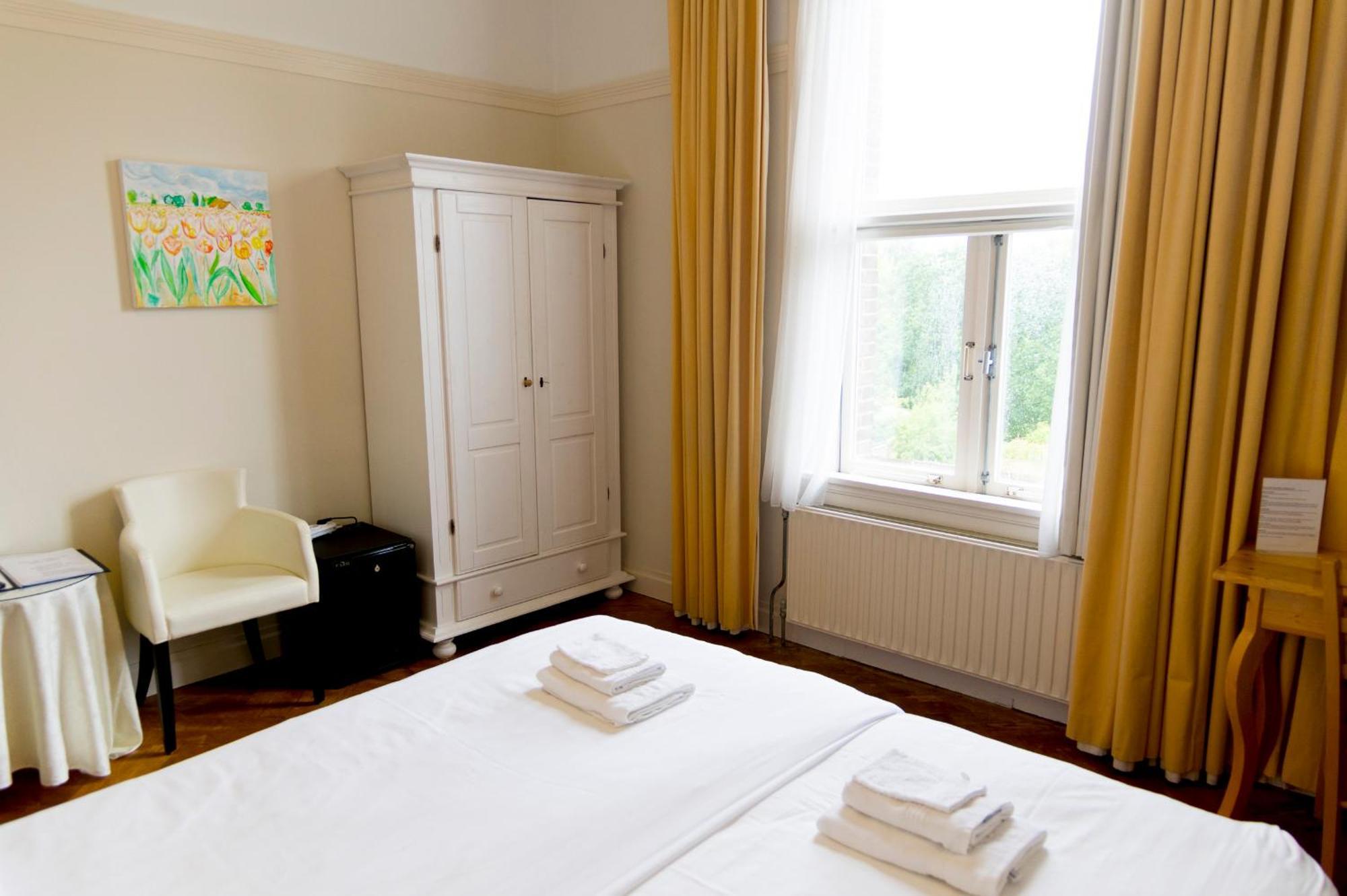 Superior Double Room,1377898769:JPEG