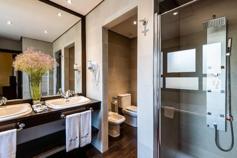 Large Twin Room