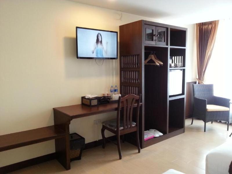Deluxe Triple Room