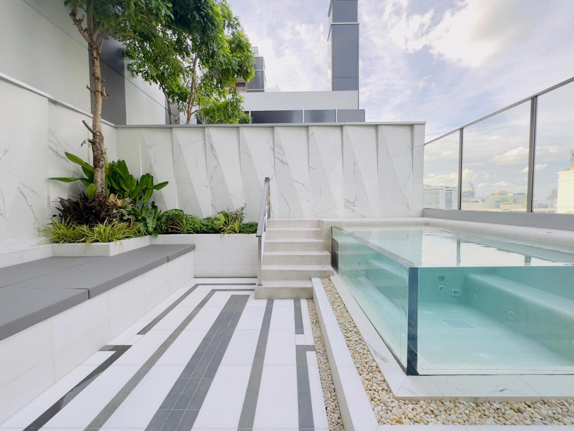 SILQ Penthouse Plunge Pool