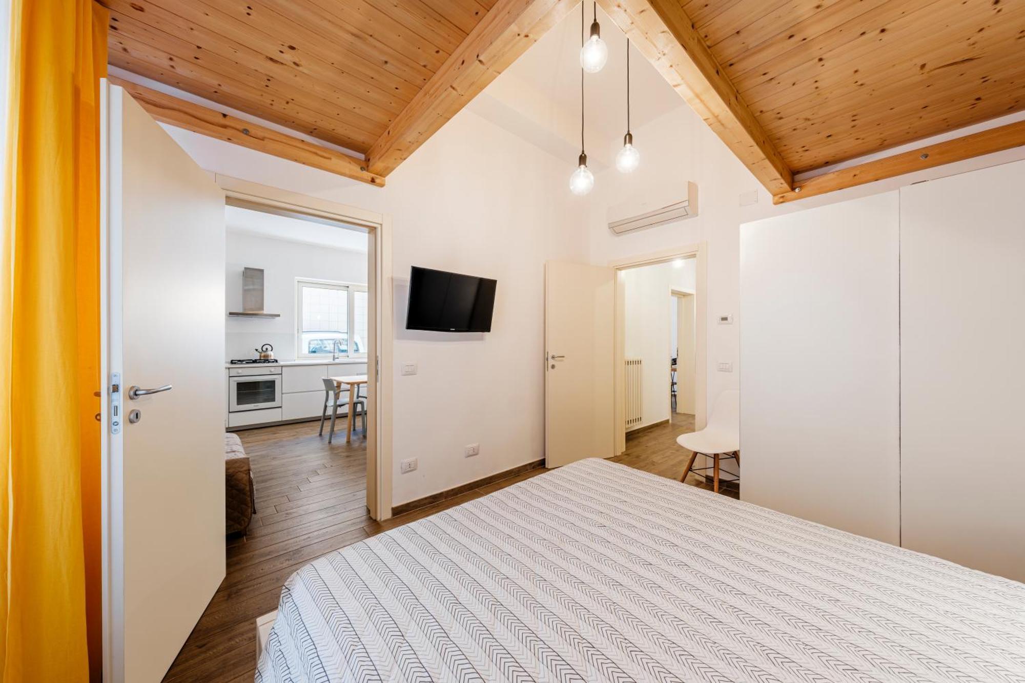 Double Room Private Bathroom