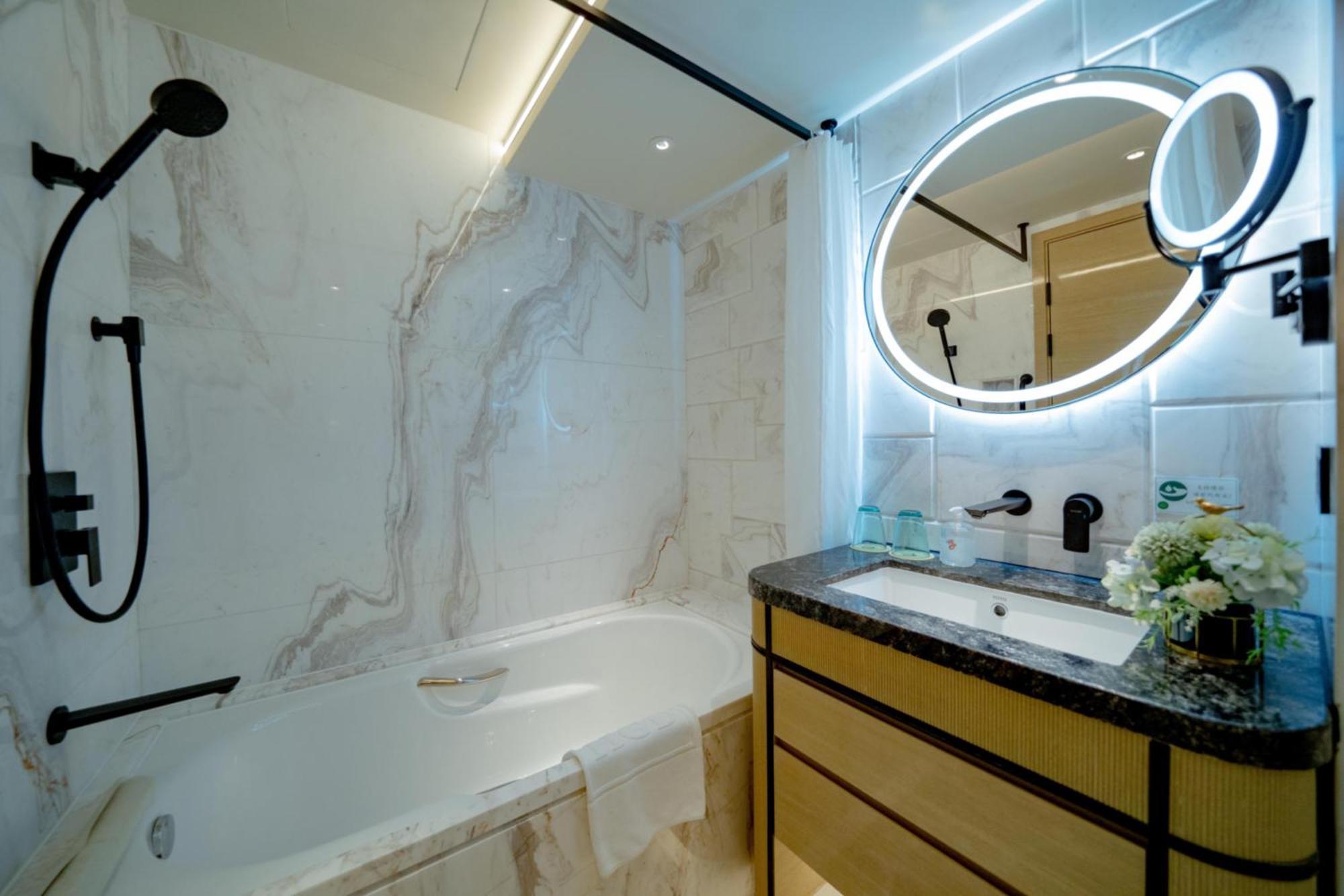 Commercial Deluxe Double Room