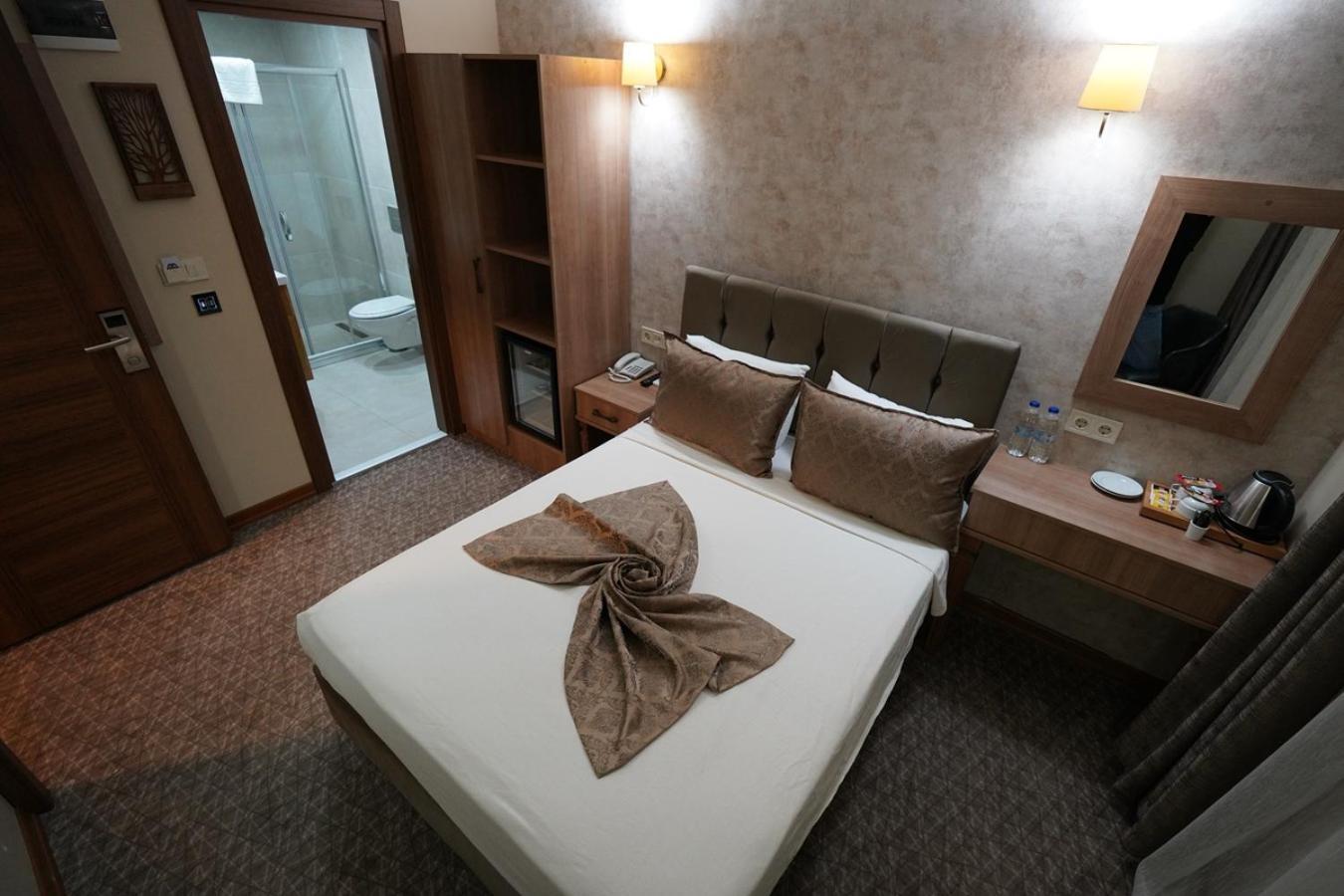 Economy Double or Twin room-Basement Floor