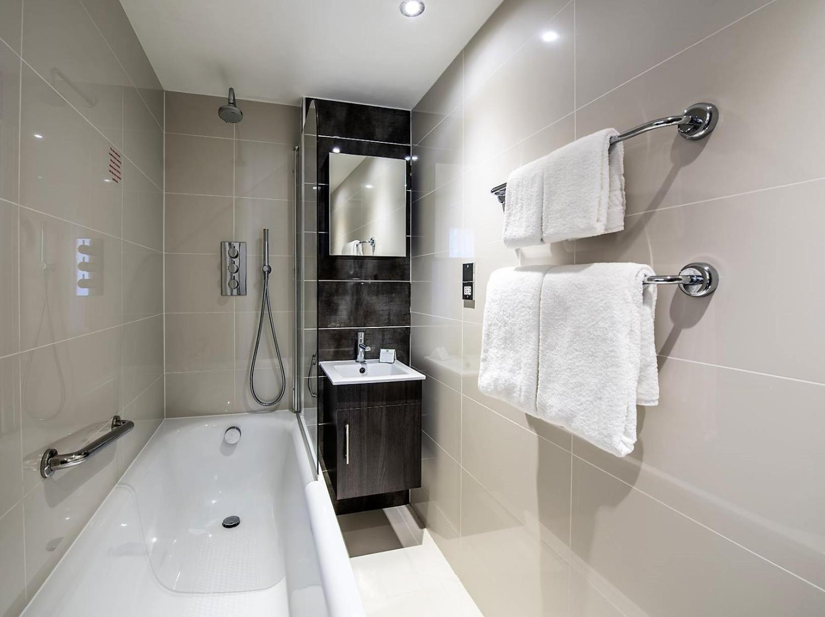 Premium Room with Two Single Beds