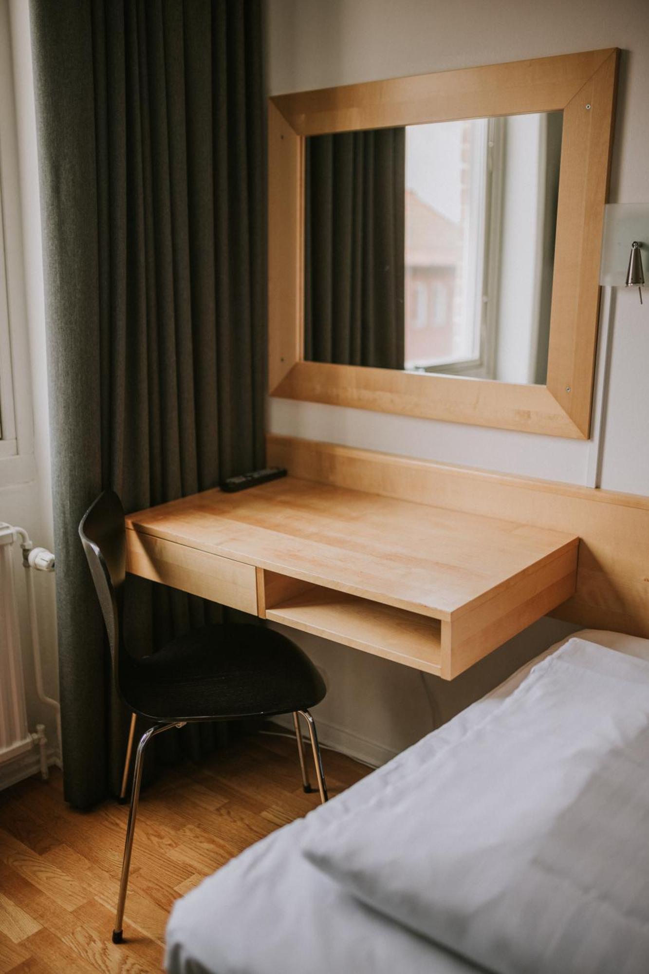 Compact Single Room