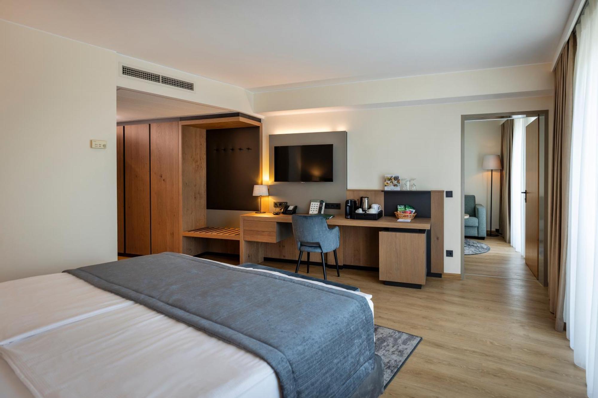 Junior Suite City View