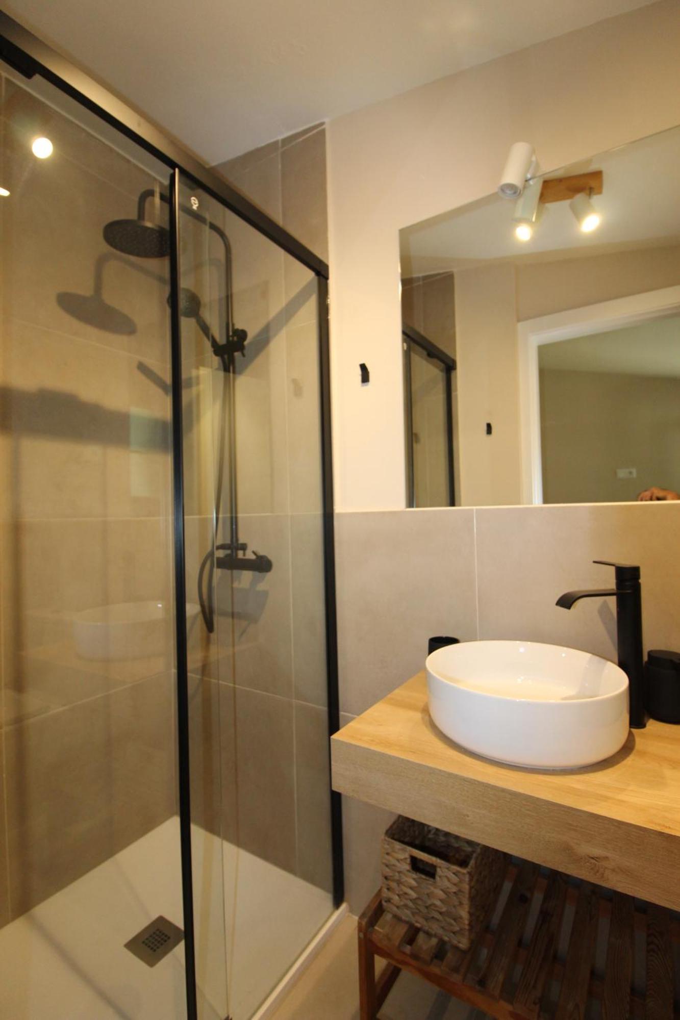 Double Room with Private Bathroom,1596714093:JPEG