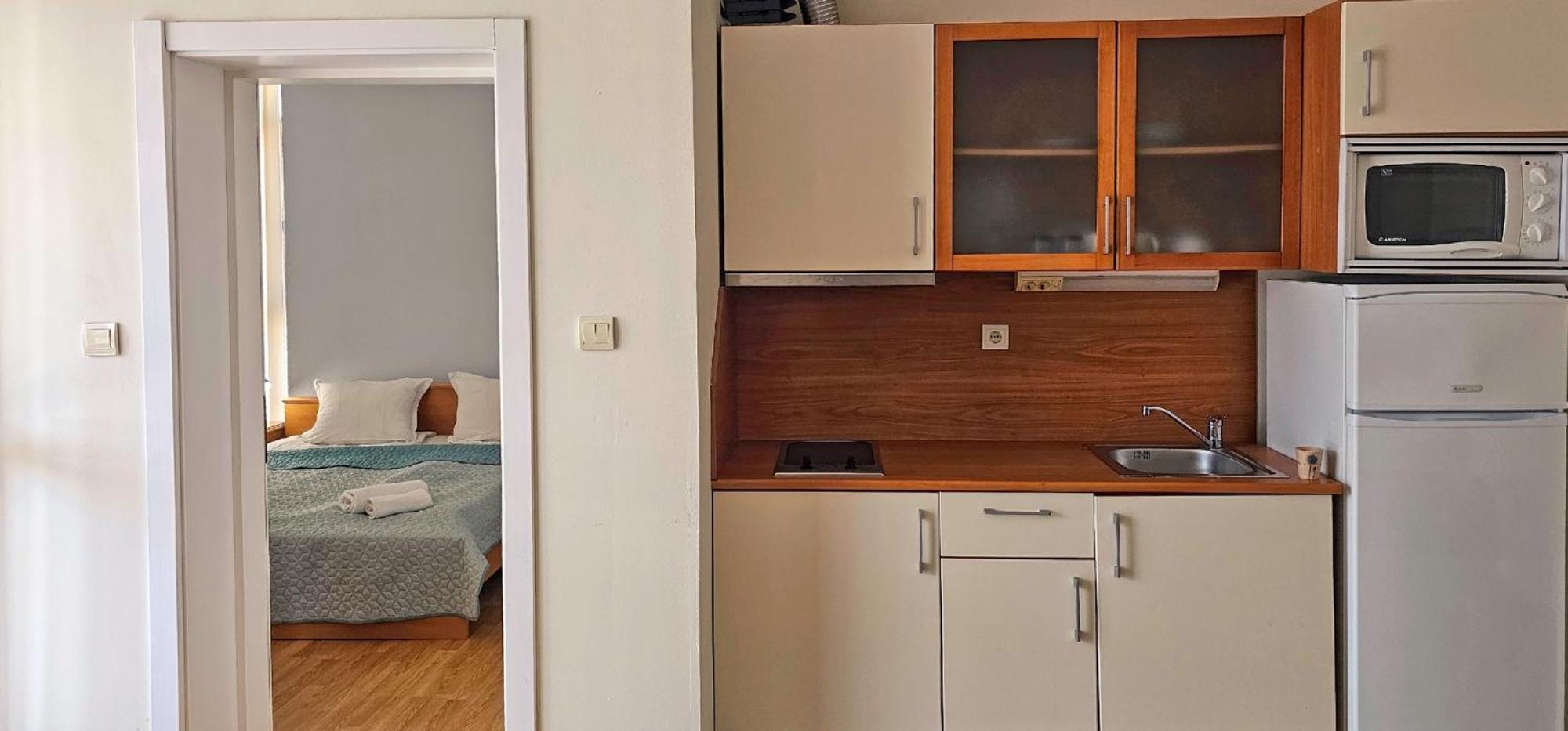 1-Bedroom Apartment